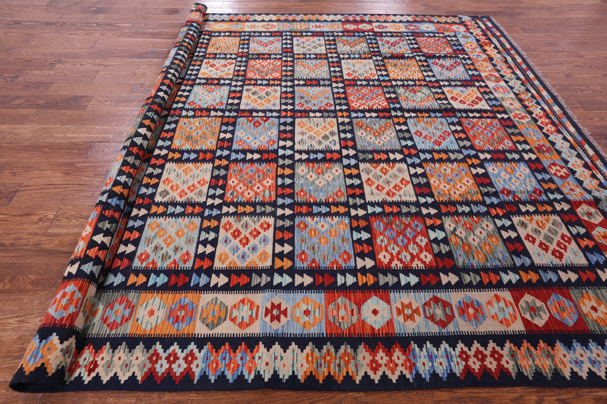 Reversible Kilim Flat Weave Wool On Wool Rug - 8' 2" X 9' 6" - Golden Nile