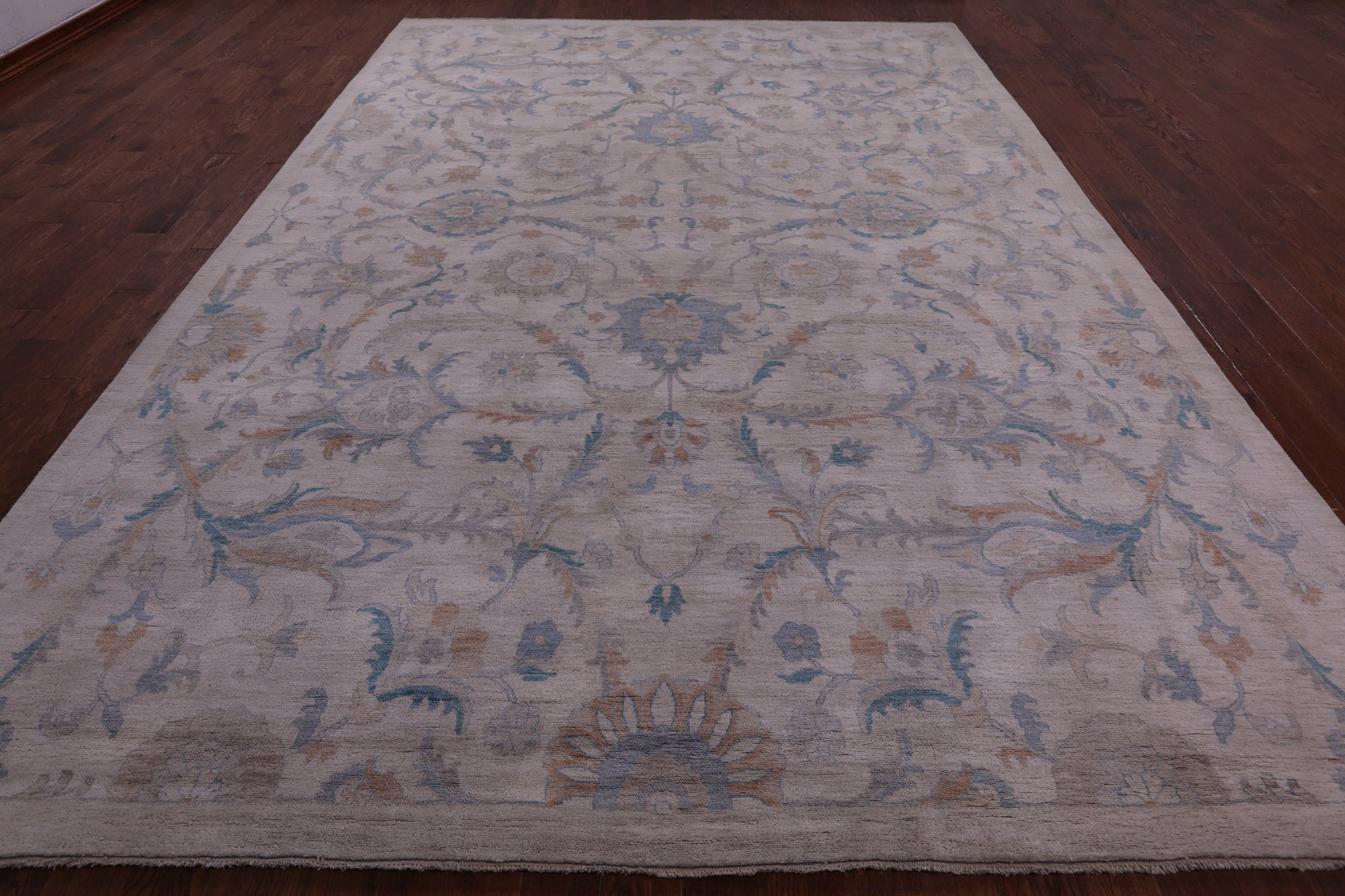 Ivory White Wash Peshawar Hand Knotted Wool Rug - 9' 11" X 13' 11" - Golden Nile