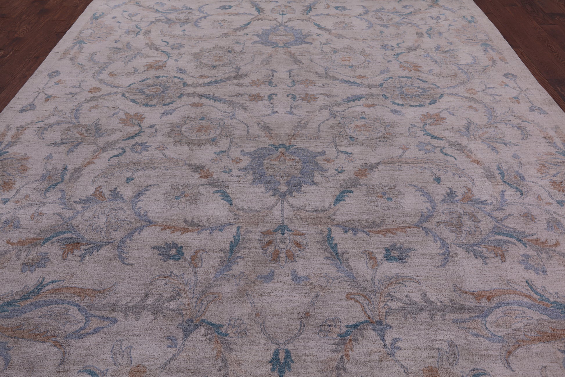 Ivory White Wash Peshawar Hand Knotted Wool Rug - 9' 11" X 13' 11" - Golden Nile