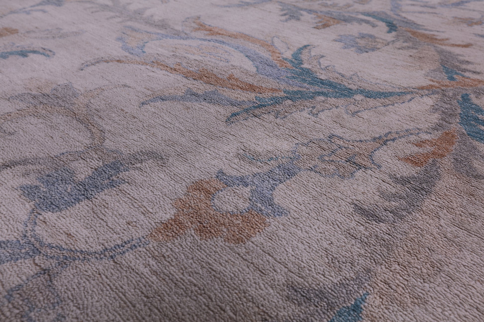 Ivory White Wash Peshawar Hand Knotted Wool Rug - 9' 11" X 13' 11" - Golden Nile