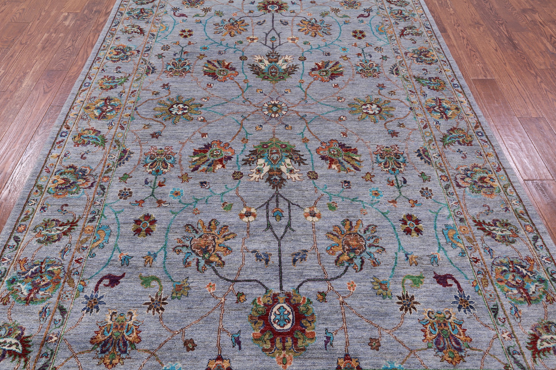 Peshawar Hand Knotted Wool Rug - 6' 9" X 10' 3" - Golden Nile