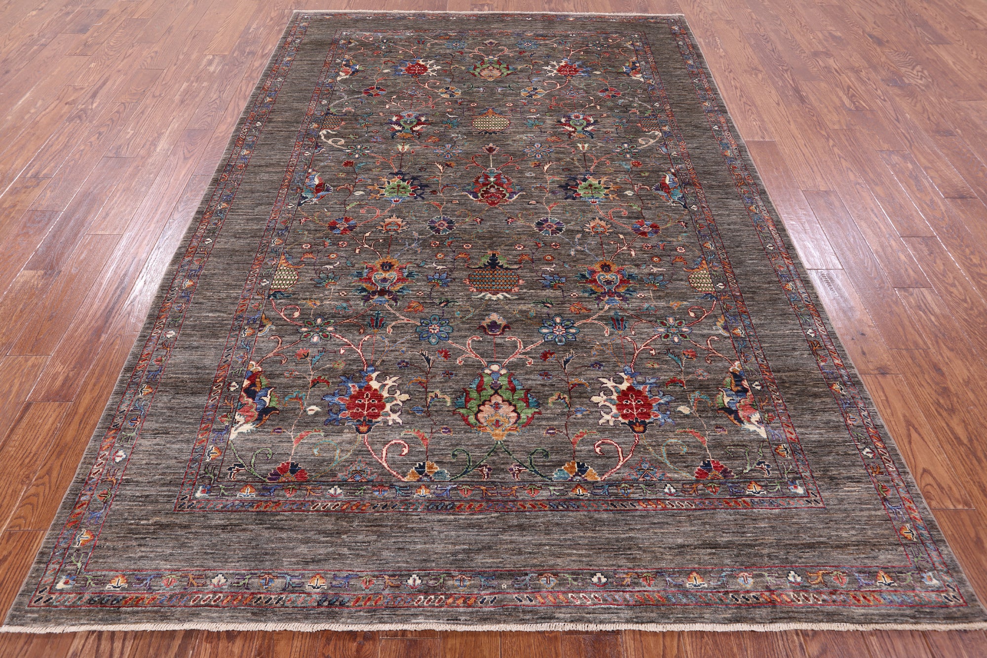Peshawar Hand Knotted Wool Rug - 6' 9" X 9' 10" - Golden Nile