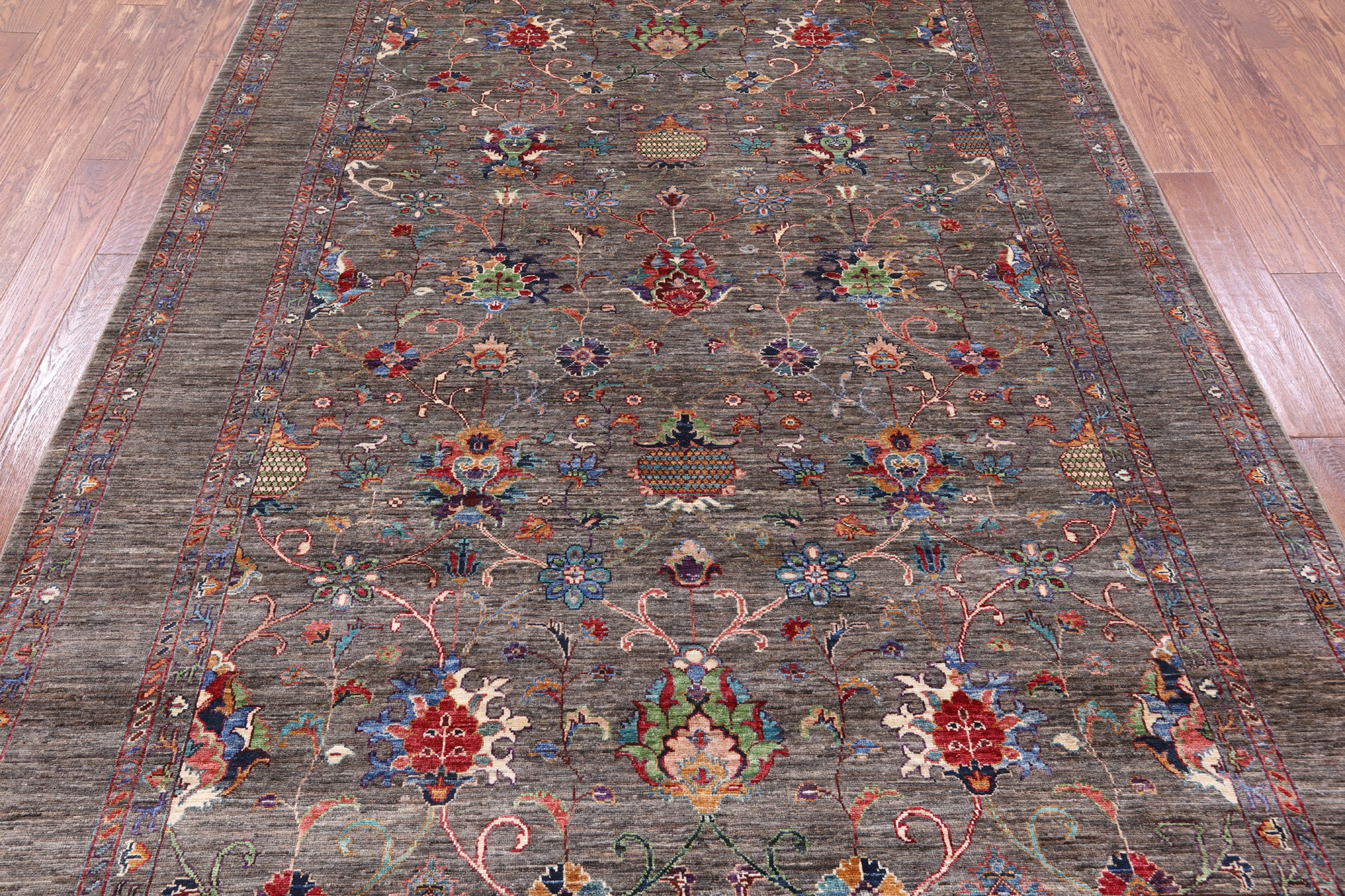 Peshawar Hand Knotted Wool Rug - 6' 9" X 9' 10" - Golden Nile