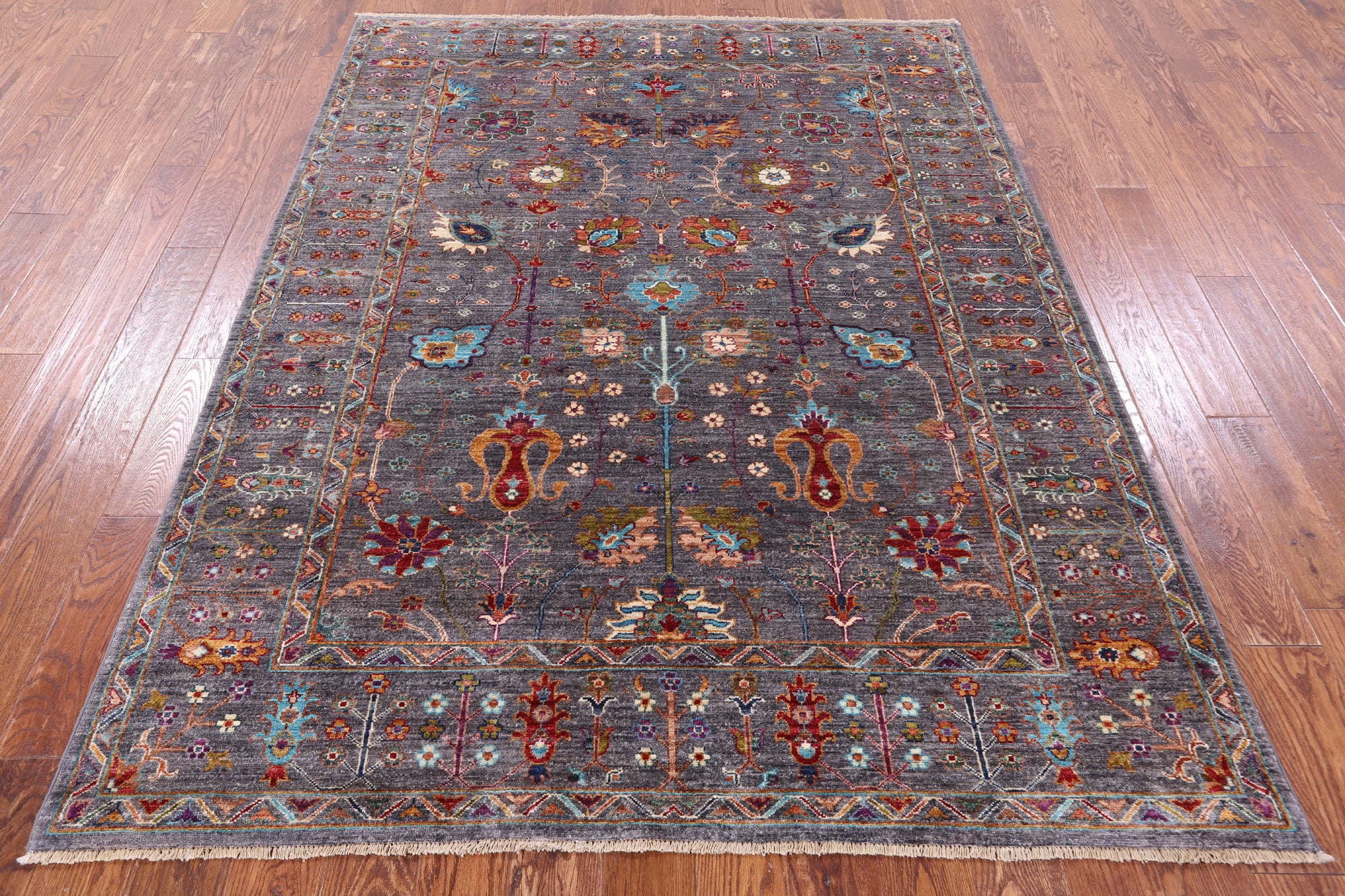 Grey Peshawar Hand Knotted Wool Rug - 5' 10" X 7' 8" - Golden Nile