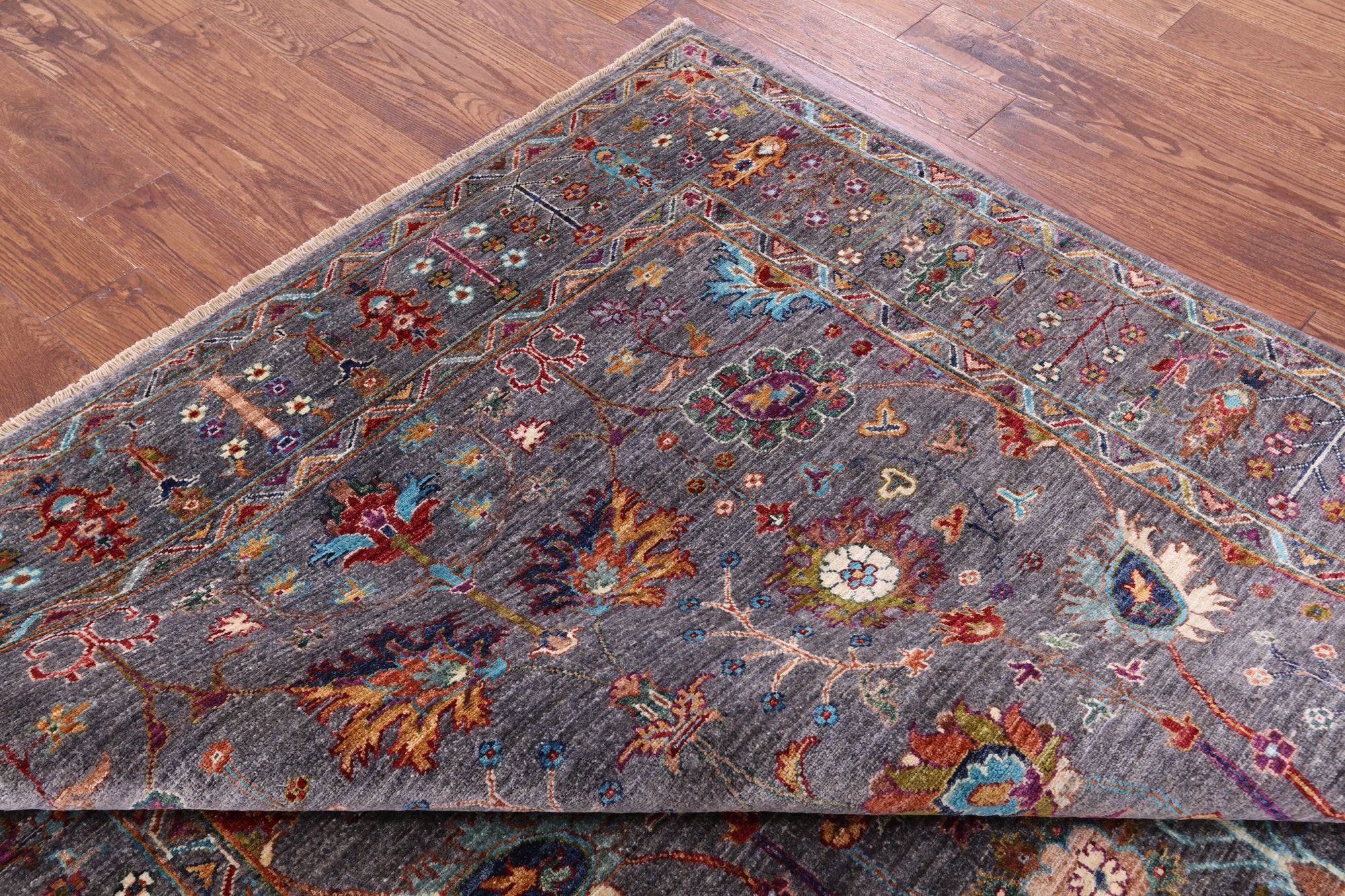Grey Peshawar Hand Knotted Wool Rug - 5' 10" X 7' 8" - Golden Nile