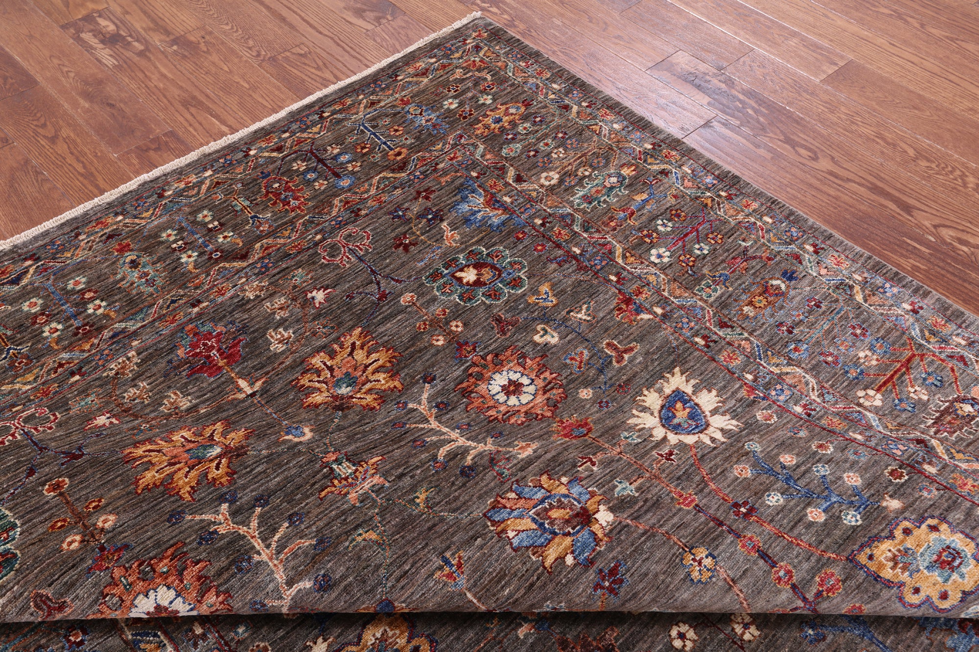 Peshawar Hand Knotted Wool Rug - 6' 9" X 9' 8" - Golden Nile