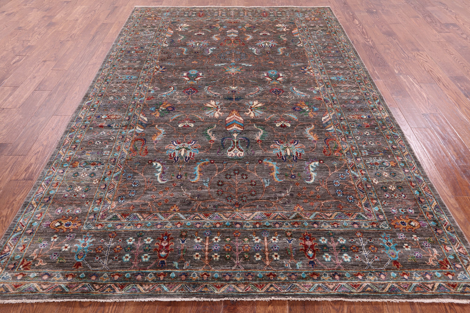 Peshawar Hand Knotted Wool Rug - 6' 10" X 9' 11" - Golden Nile