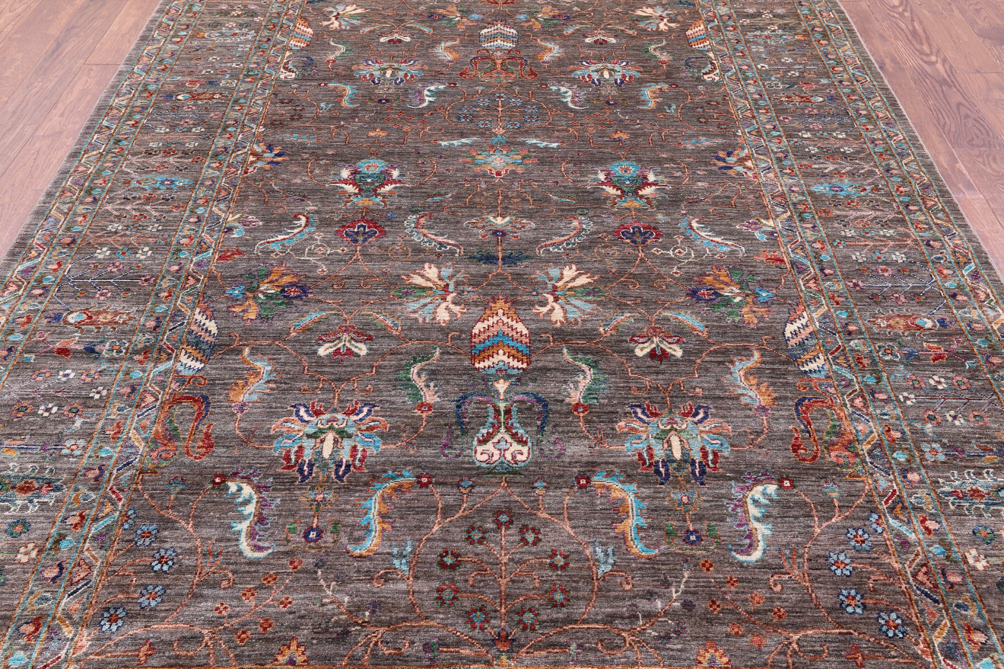 Peshawar Hand Knotted Wool Rug - 6' 10" X 9' 11" - Golden Nile