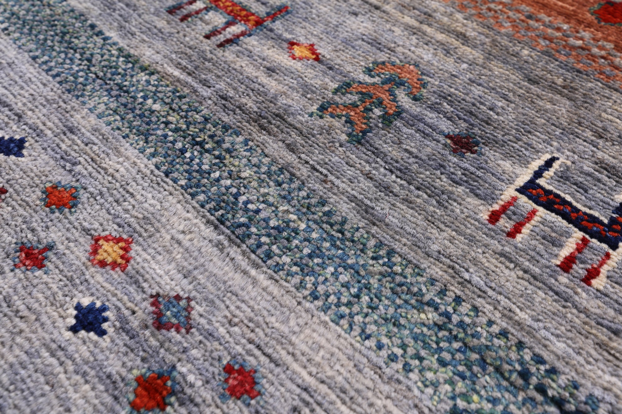 Tribal Persian Gabbeh Handmade Wool Rug - 6' 6" X 9' 11" - Golden Nile