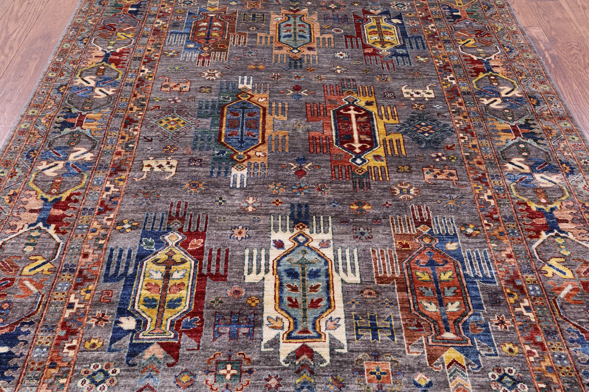 Turkmen Ersari Handmade Wool Rug - 5' 7" X 7' 8" - Golden Nile