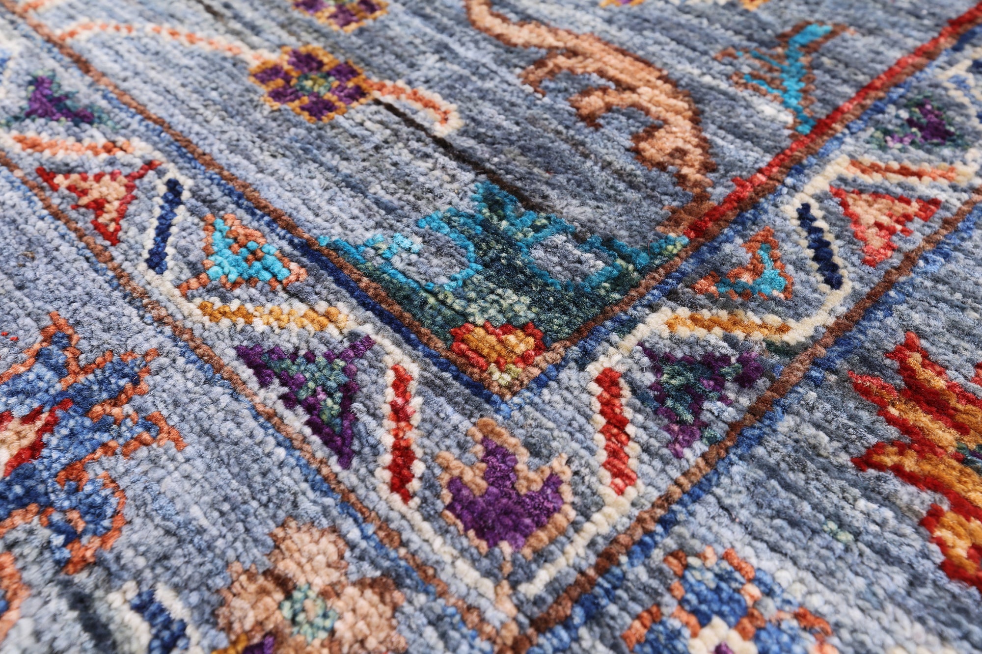 Peshawar Hand Knotted Wool Rug - 5' 0" X 6' 5" - Golden Nile