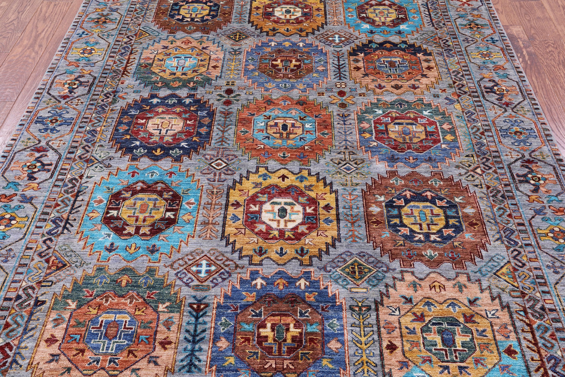 Turkmen Ersari Hand Knotted Wool Rug - 5' 10" X 8' 0" - Golden Nile