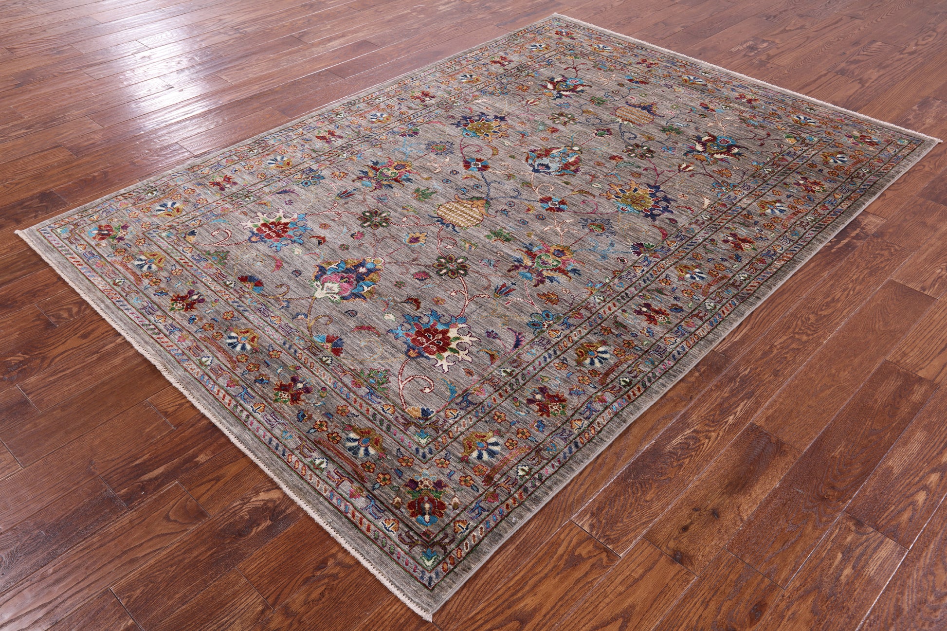 Peshawar Hand Knotted Wool Rug - 5' 7" X 8' 1" - Golden Nile