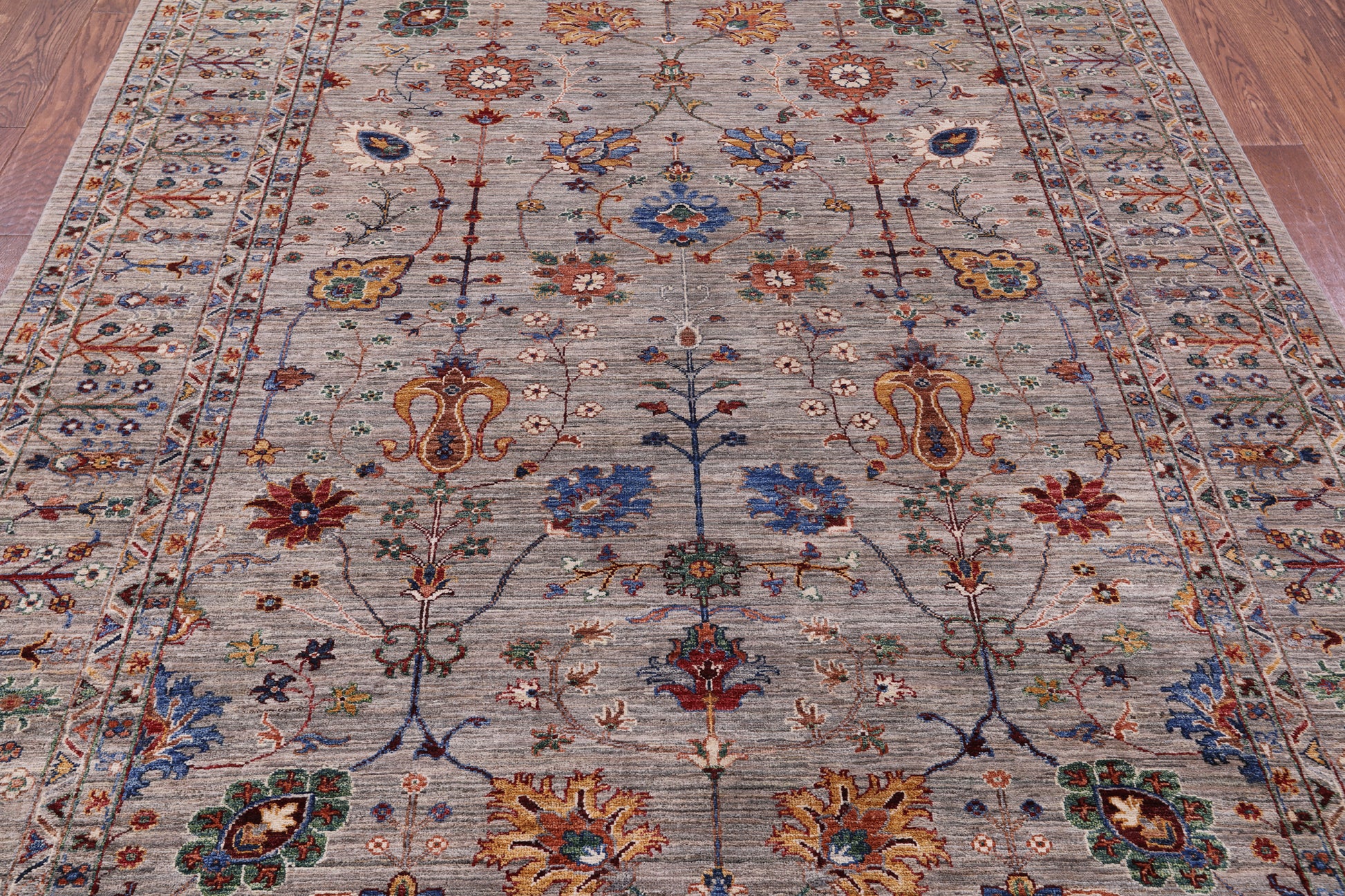 Peshawar Hand Knotted Wool Rug - 6' 9" X 9' 7" - Golden Nile