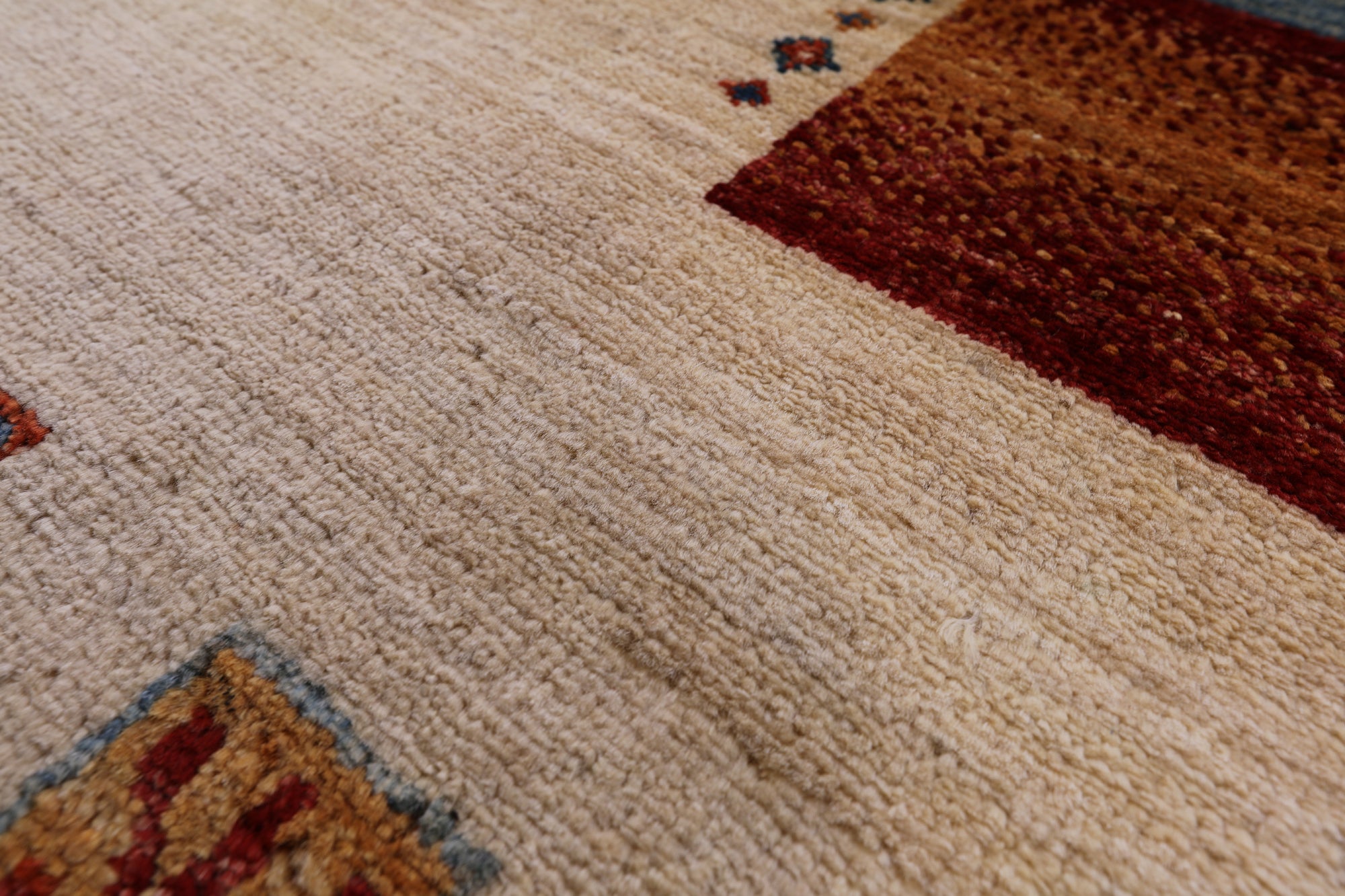 Tribal Persian Gabbeh Hand Knotted Wool Rug - 6' 6" X 9' 11" - Golden Nile