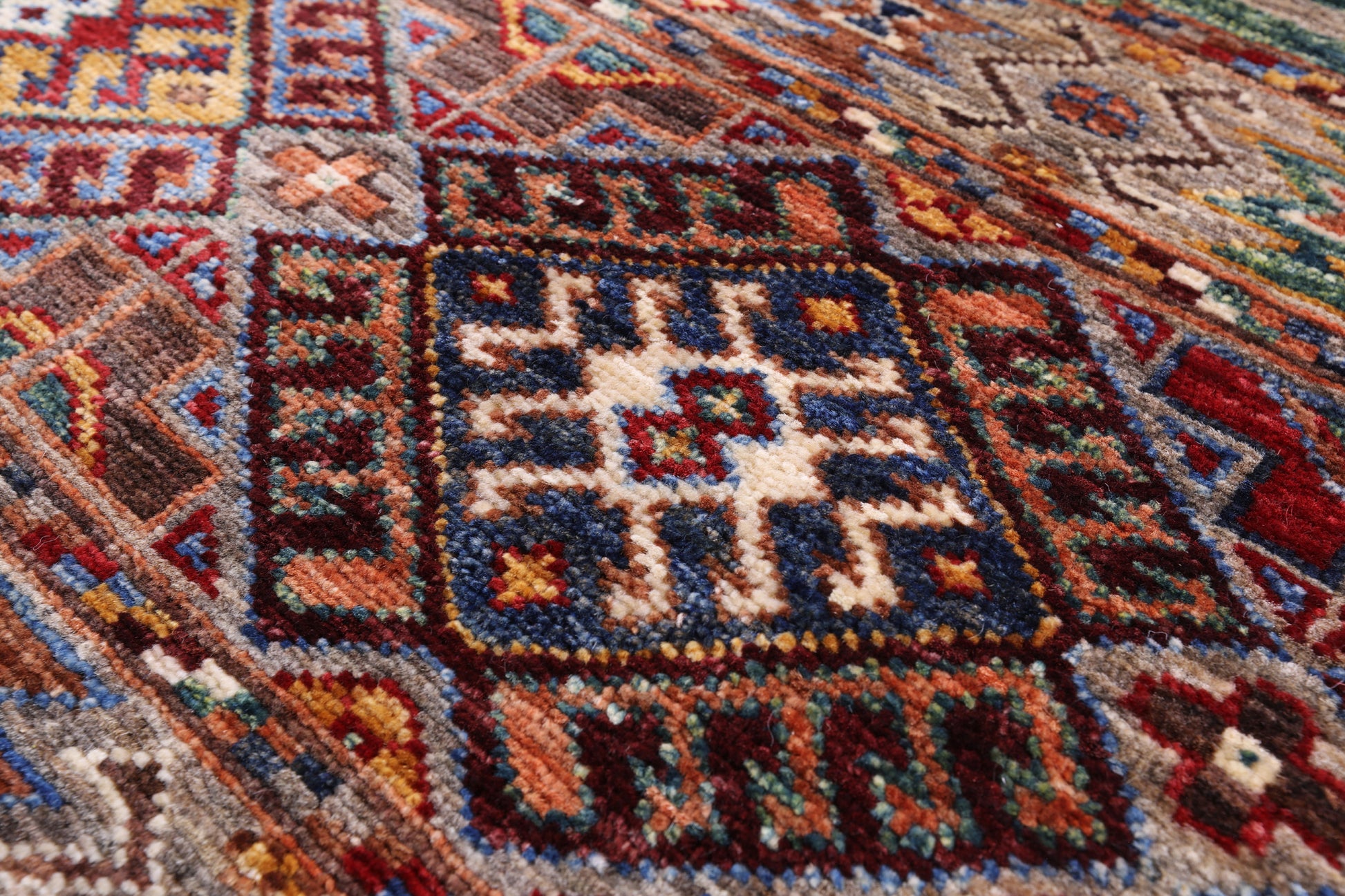 Khorjin Persian Gabbeh Hand Knotted Wool Rug - 4' 0" X 5' 10" - Golden Nile
