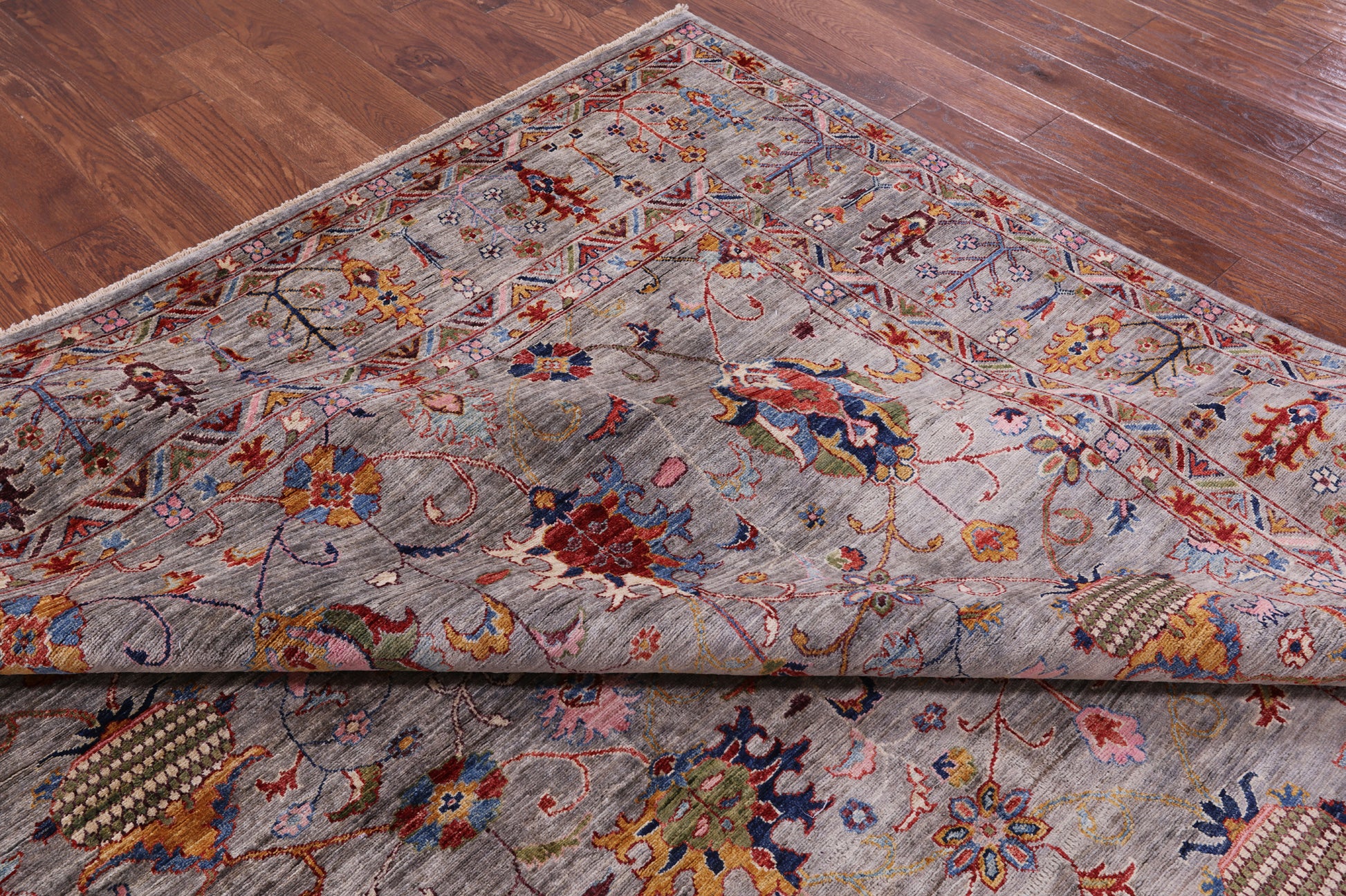 Peshawar Hand Knotted Wool Rug - 8' 11" X 11' 7" - Golden Nile