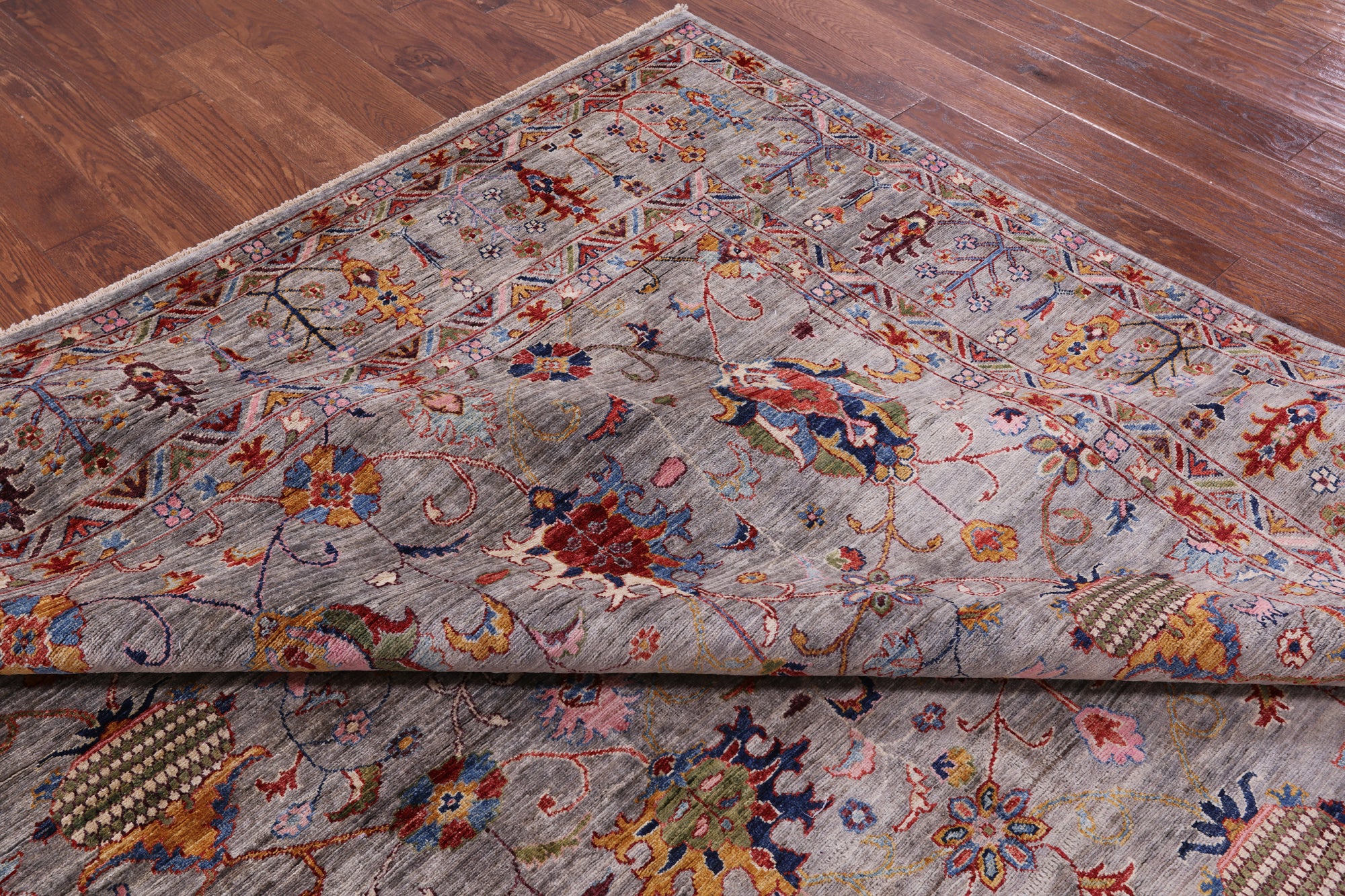 Peshawar Hand Knotted Wool Rug - 8' 11" X 11' 7" - Golden Nile