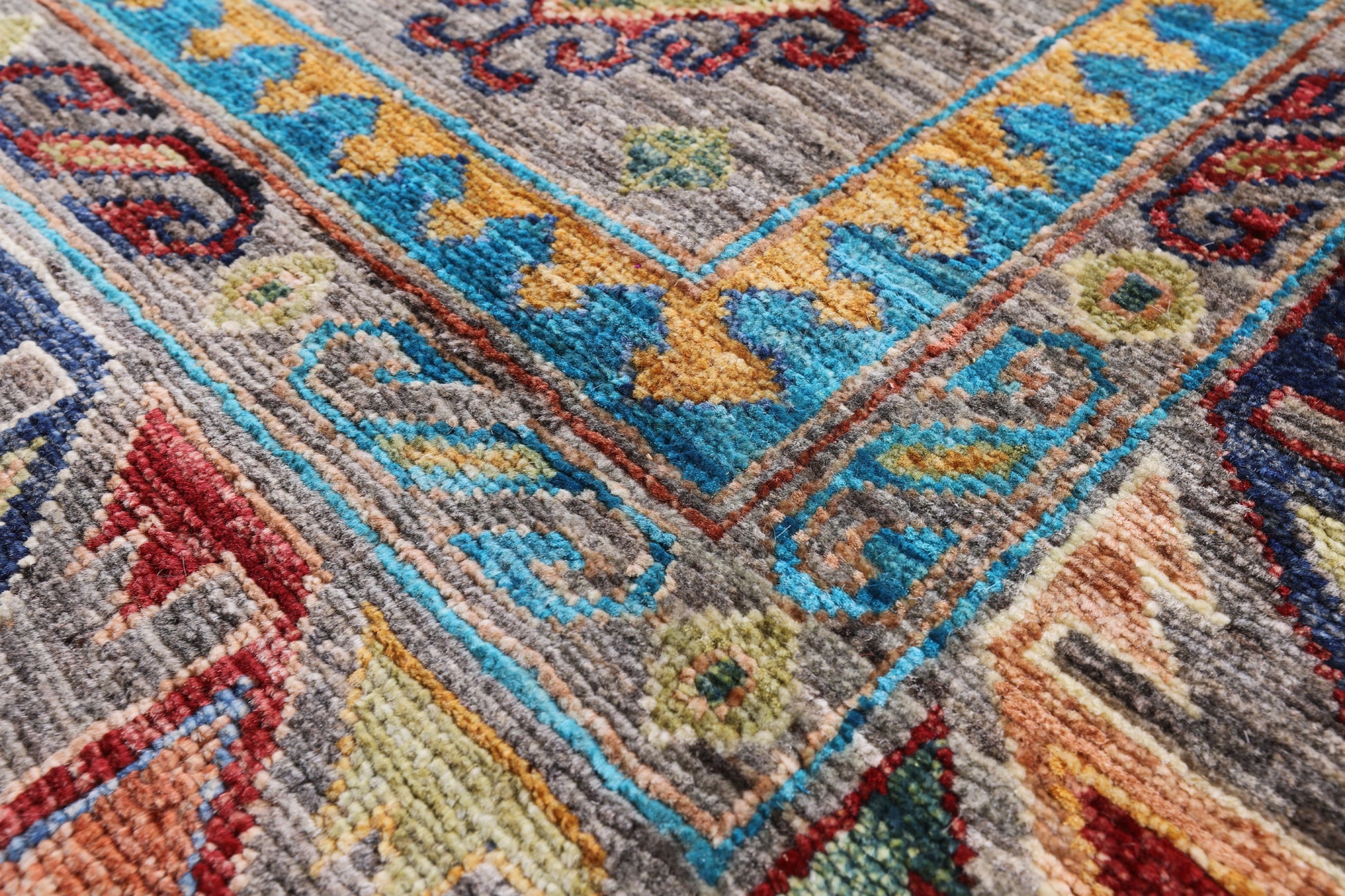 Turkmen Ersari Hand Knotted Wool Rug - 6' 10" X 10' 1" - Golden Nile