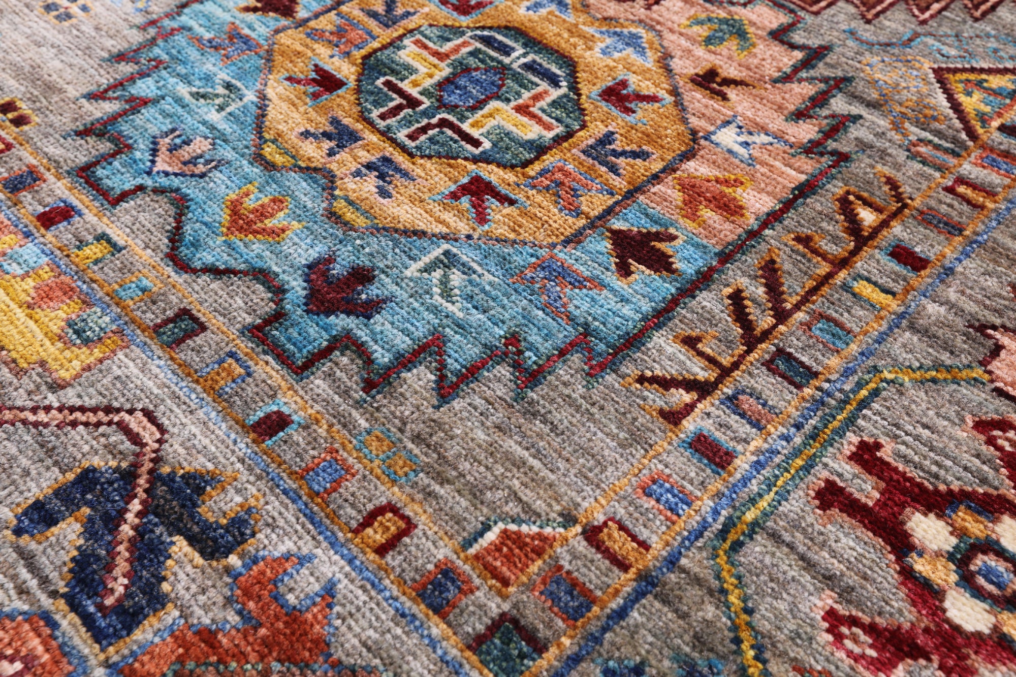 Turkmen Ersari Handmade Wool Rug - 5' 1" X 6' 9" - Golden Nile
