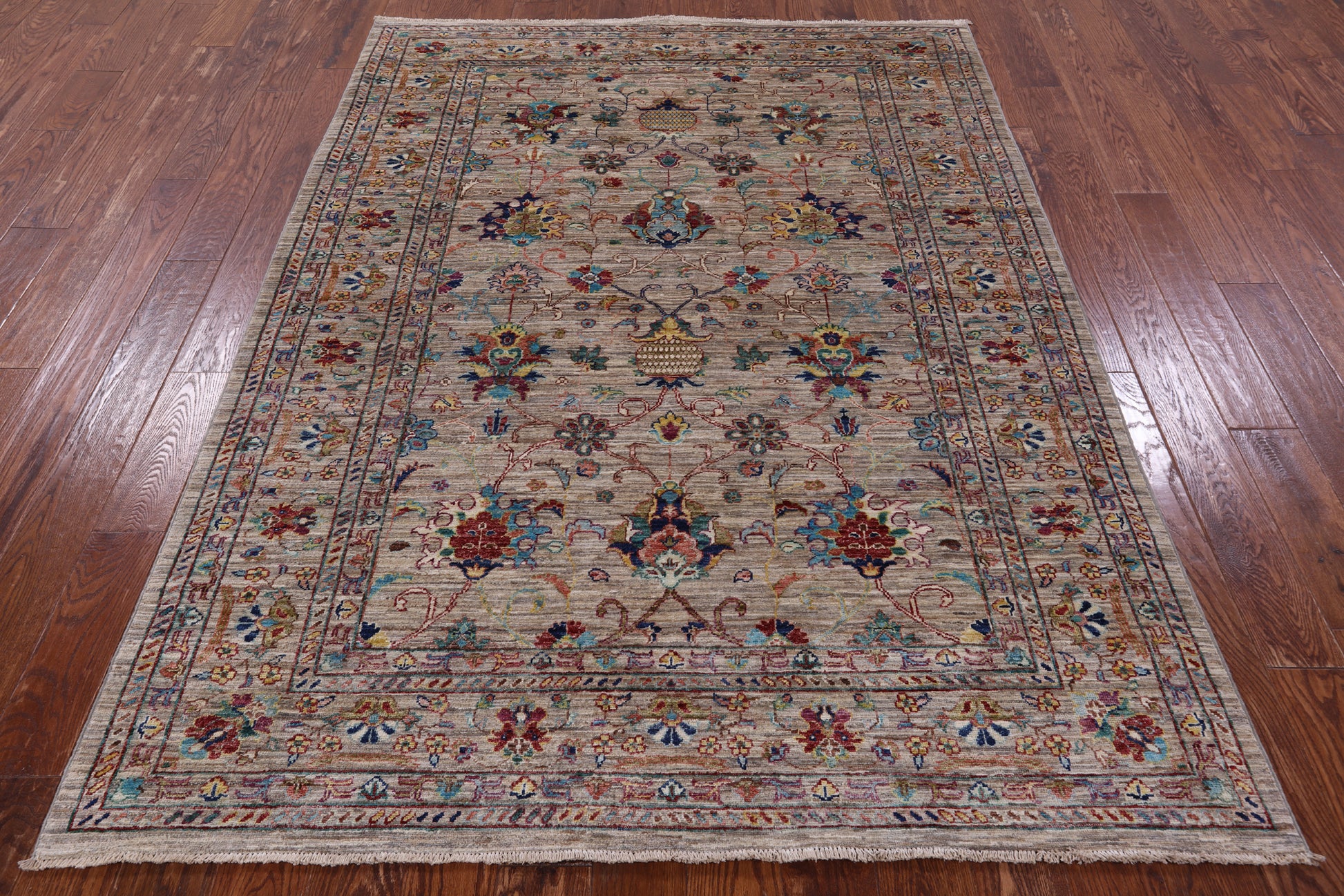 Peshawar Hand Knotted Wool Rug - 5' 8" X 7' 8" - Golden Nile
