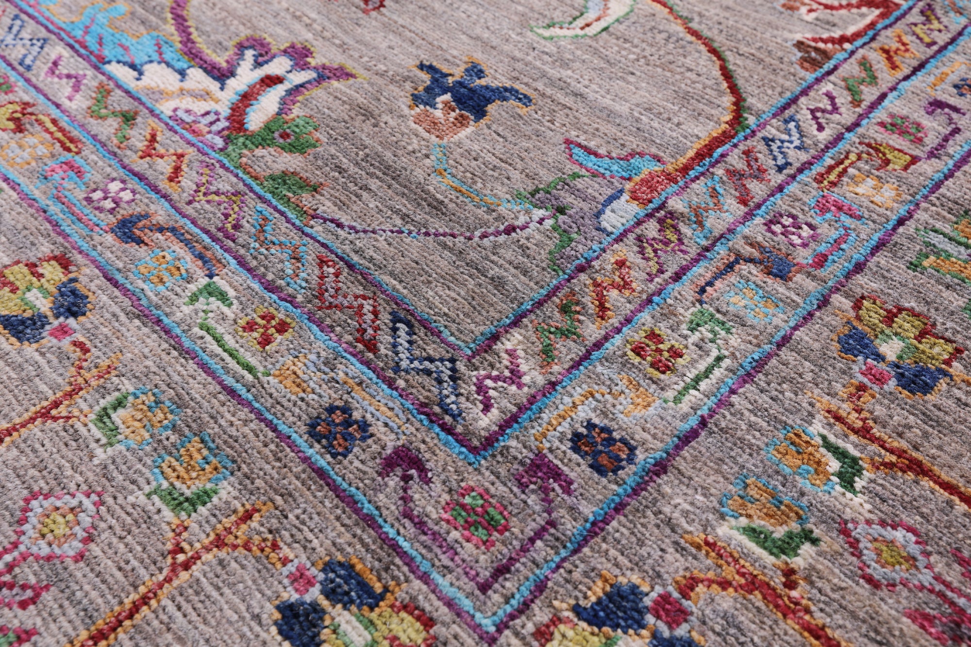 Peshawar Hand Knotted Wool Rug - 6' 7" X 10' 0" - Golden Nile