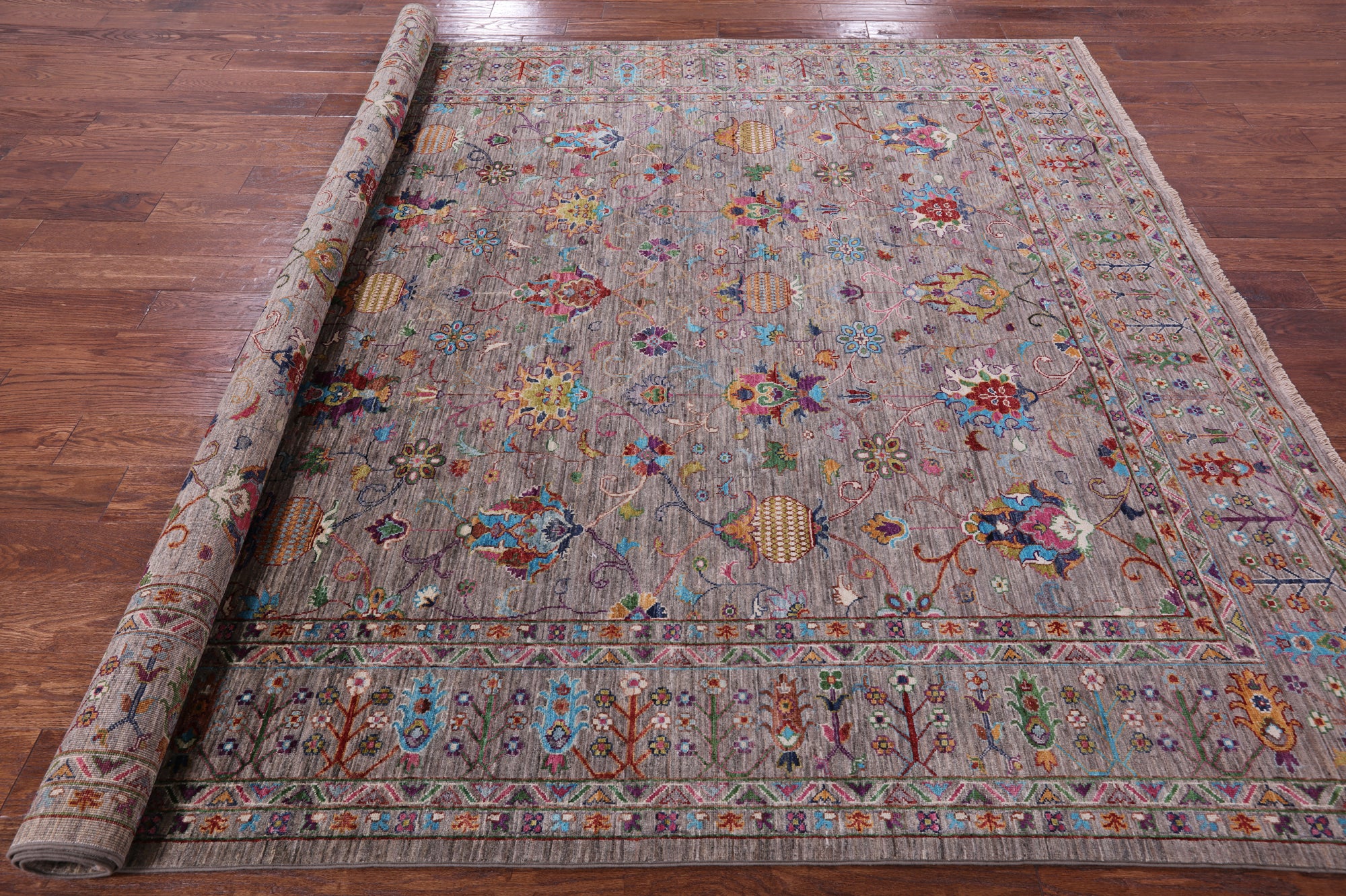 Peshawar Hand Knotted Wool Rug - 8' 0" X 9' 4" - Golden Nile