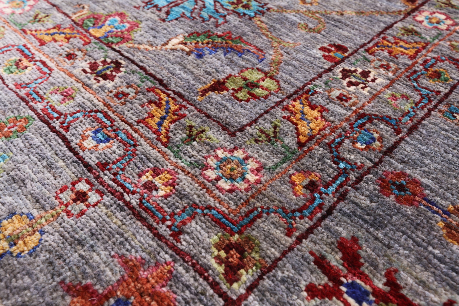 Grey Peshawar Hand Knotted Wool Rug - 5' 8" X 8' 0" - Golden Nile