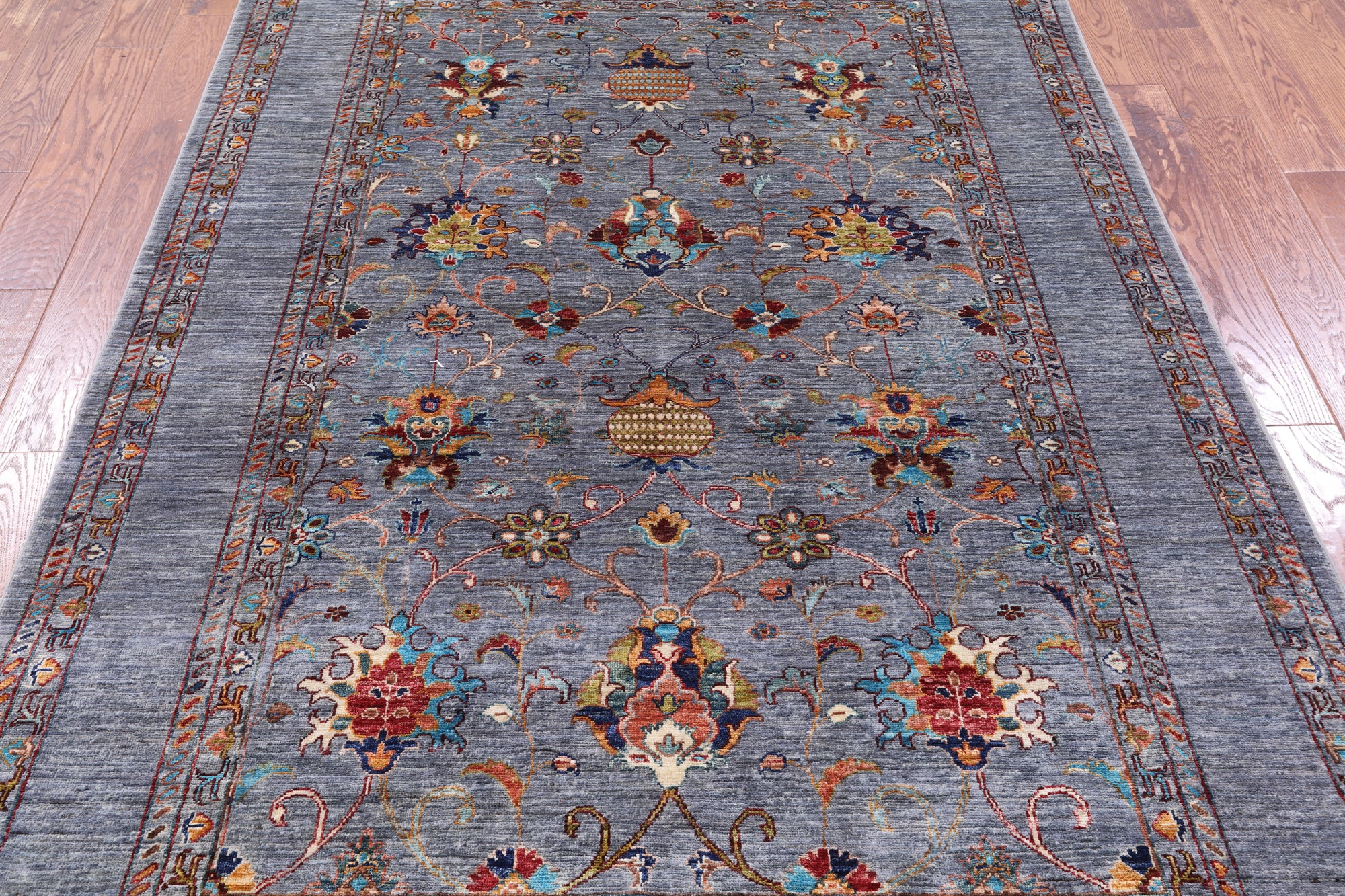 Peshawar Hand Knotted Wool Rug - 5' 6" X 8' 1" - Golden Nile