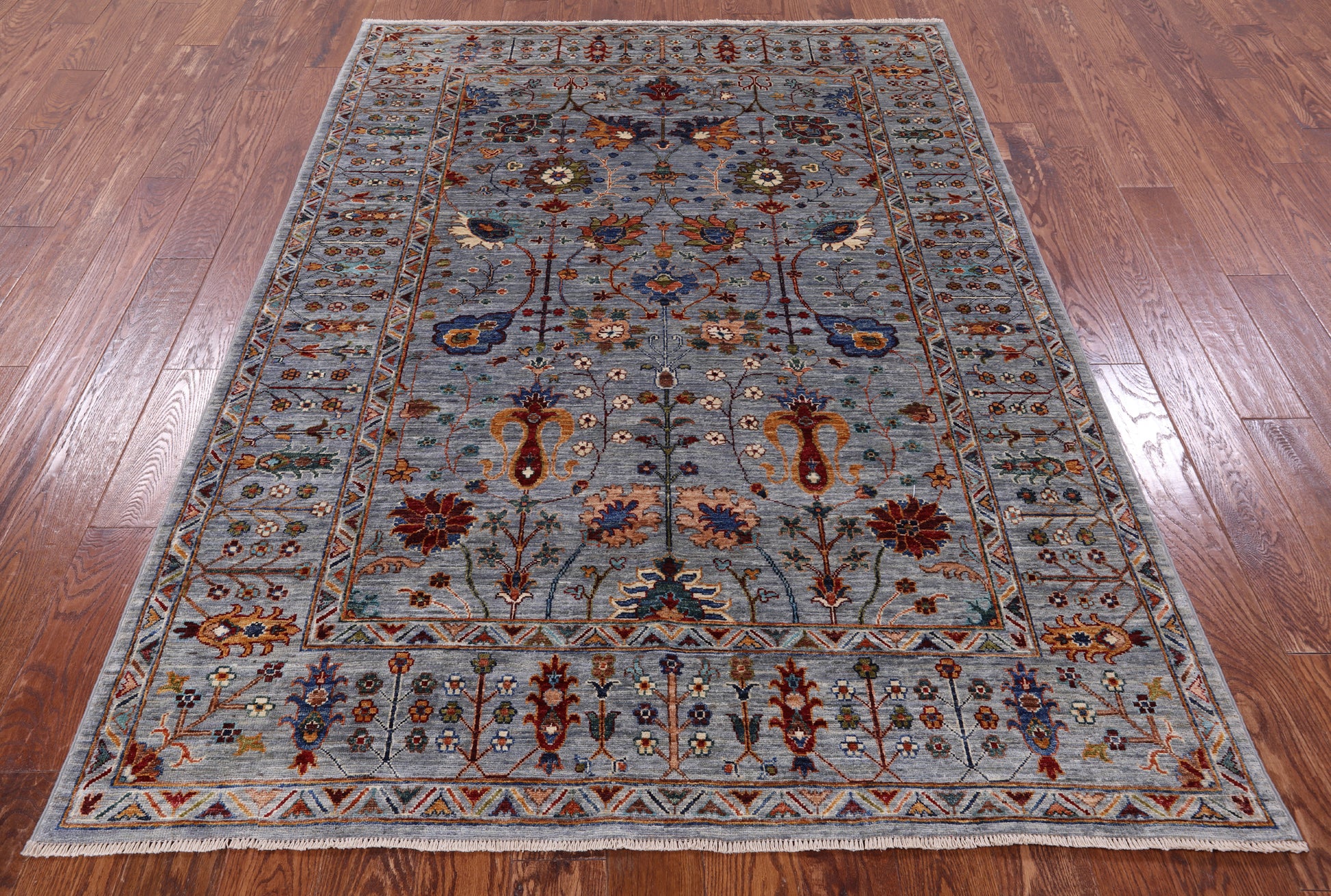 Peshawar Hand Knotted Wool Rug - 5' 6" X 7' 8" - Golden Nile