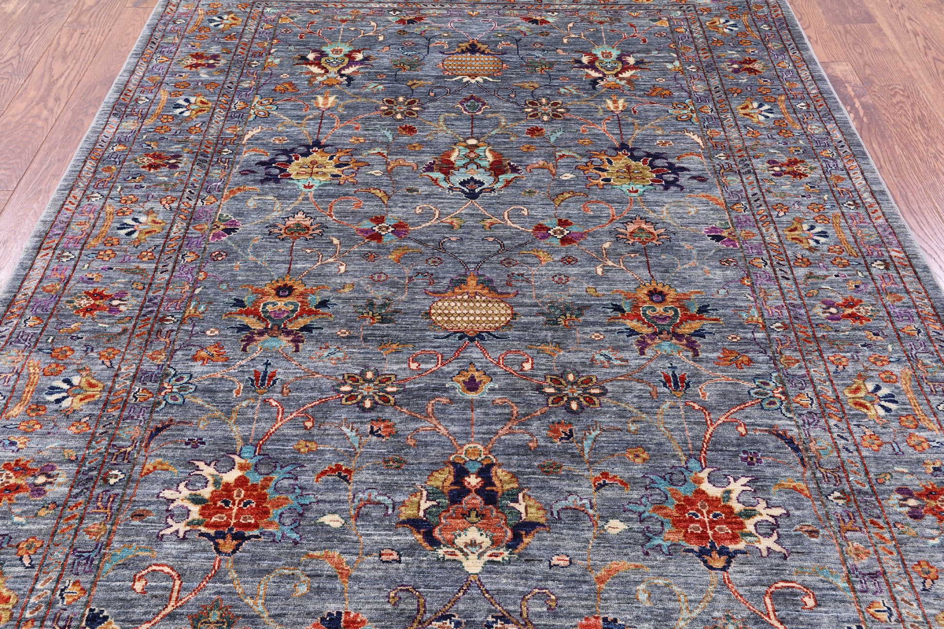 Peshawar Handmade Wool Rug - 5' 9" X 7' 9" - Golden Nile