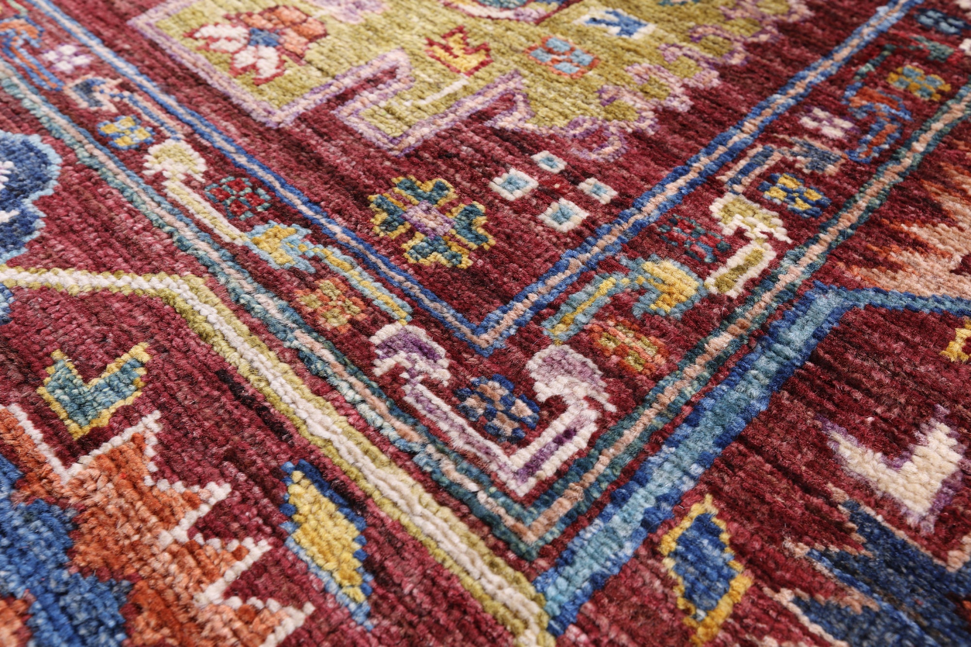 Turkmen Ersari Hand Knotted Wool Rug - 5' 7" X 7' 10" - Golden Nile
