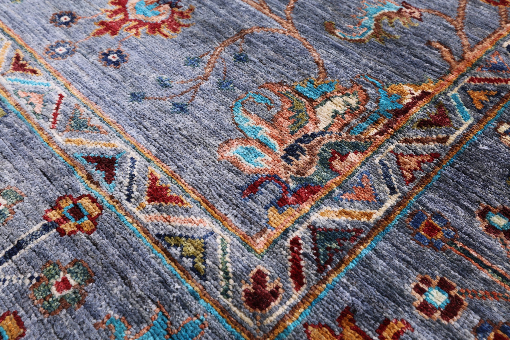Peshawar Handmade Wool Rug - 5' 9" X 7' 9" - Golden Nile
