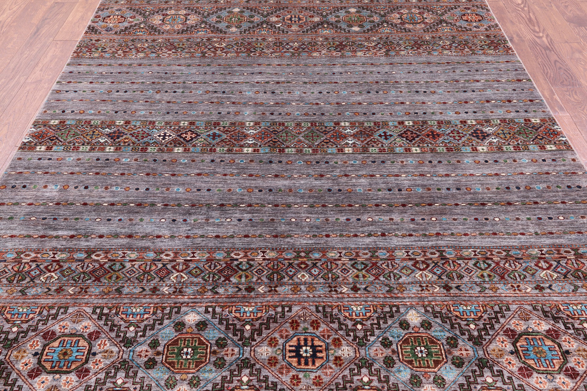 Khorjin Persian Gabbeh Hand Knotted Wool Rug - 6' 10" X 9' 9" - Golden Nile