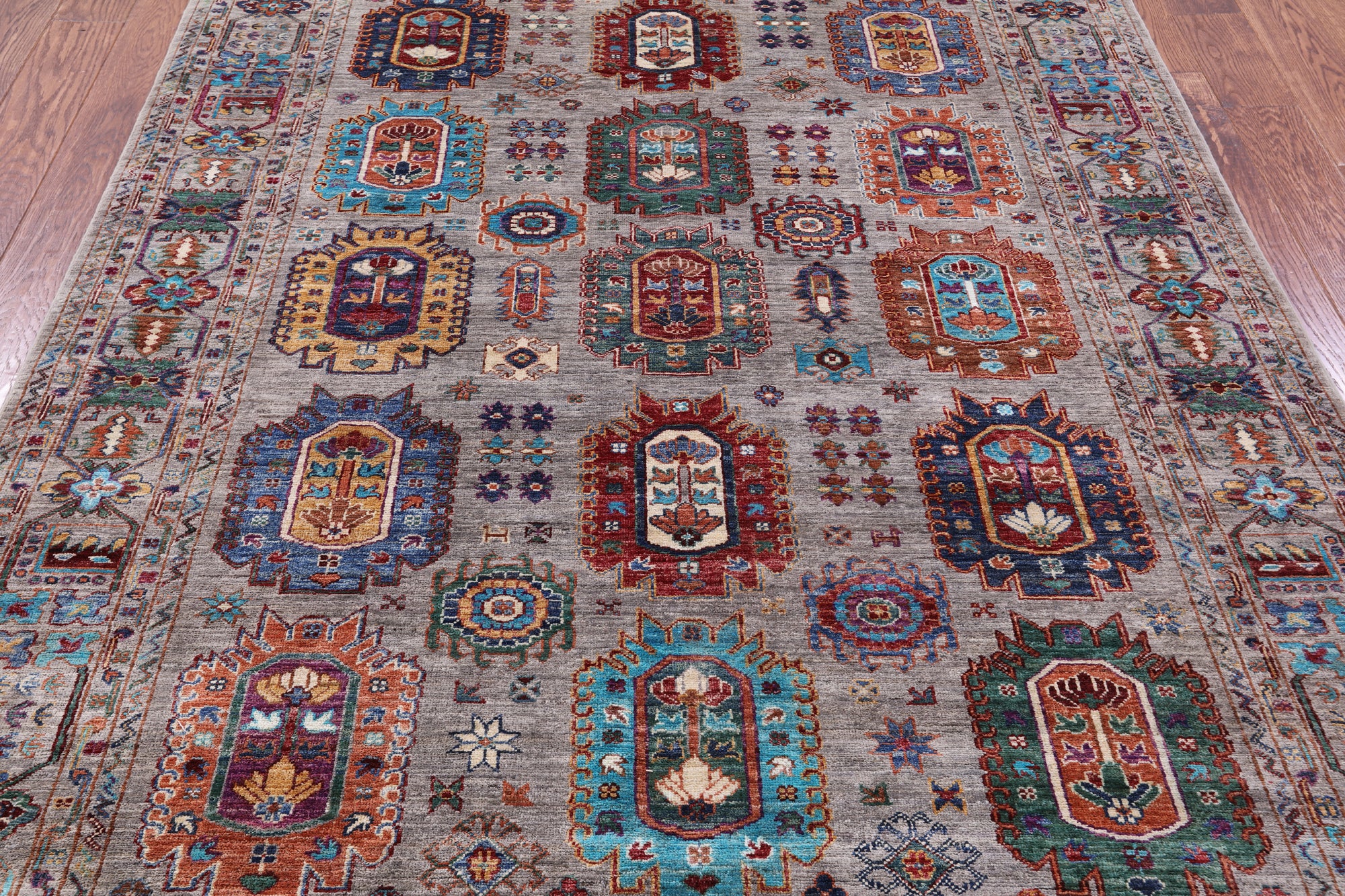 Turkmen Ersari Hand Knotted Wool Rug - 5' 9" X 7' 9" - Golden Nile