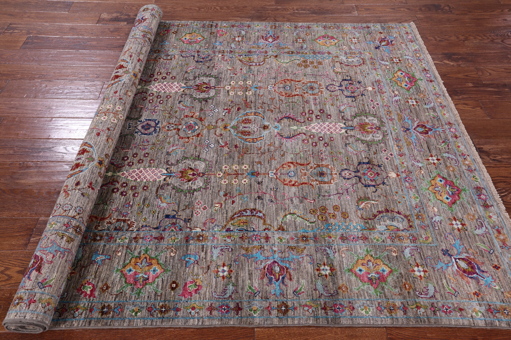 Peshawar Handmade Wool Rug - 5' 7" X 7' 11" - Golden Nile