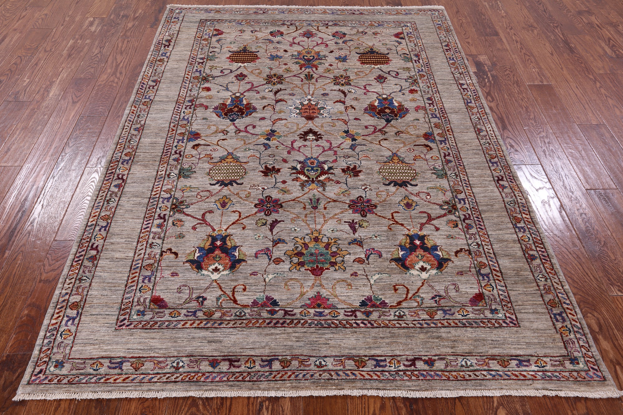Peshawar Hand Knotted Wool Rug - 5' 7" X 7' 9" - Golden Nile