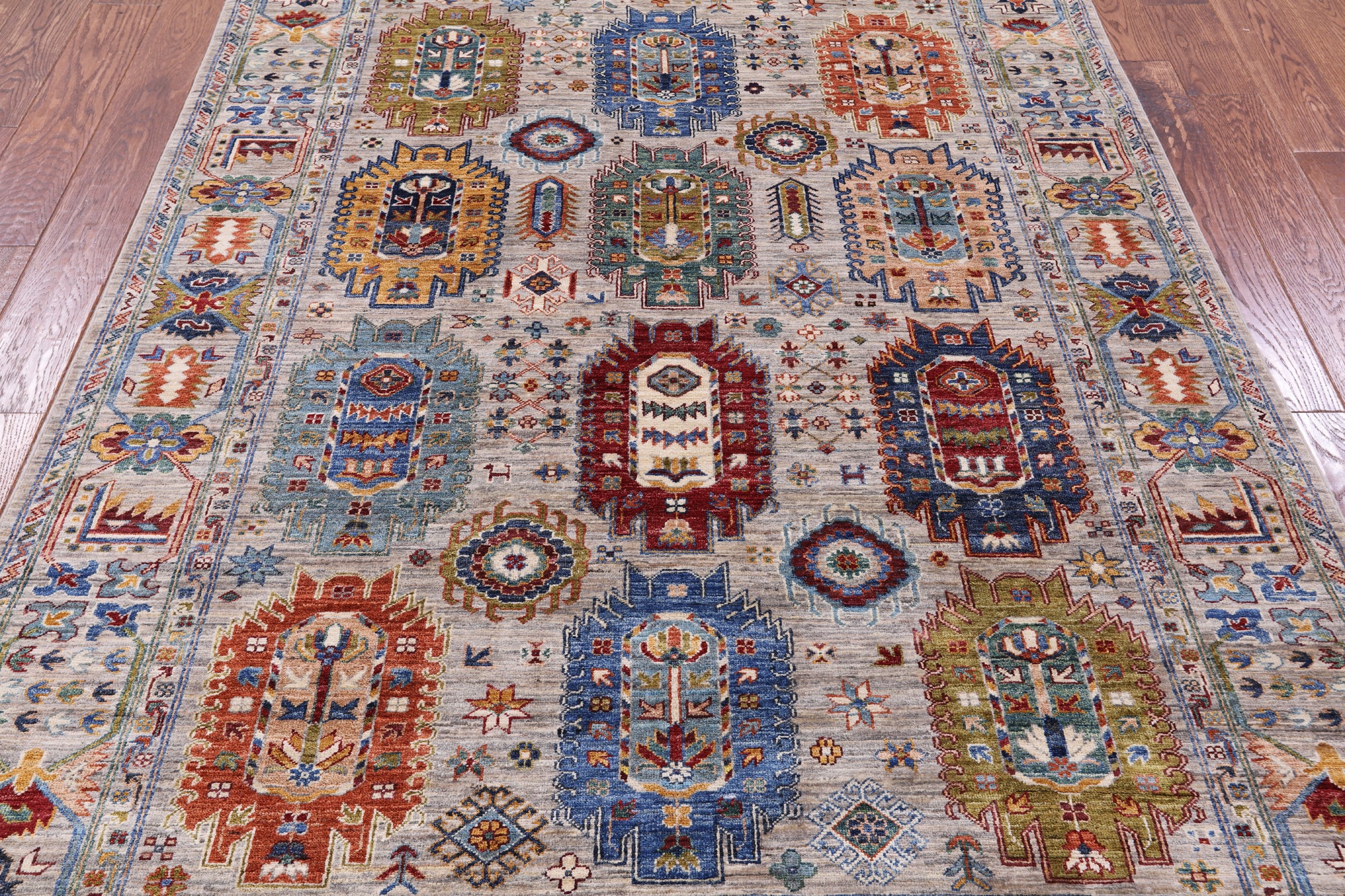 Turkmen Ersari Hand Knotted Wool Rug - 5' 6" X 7' 7" - Golden Nile
