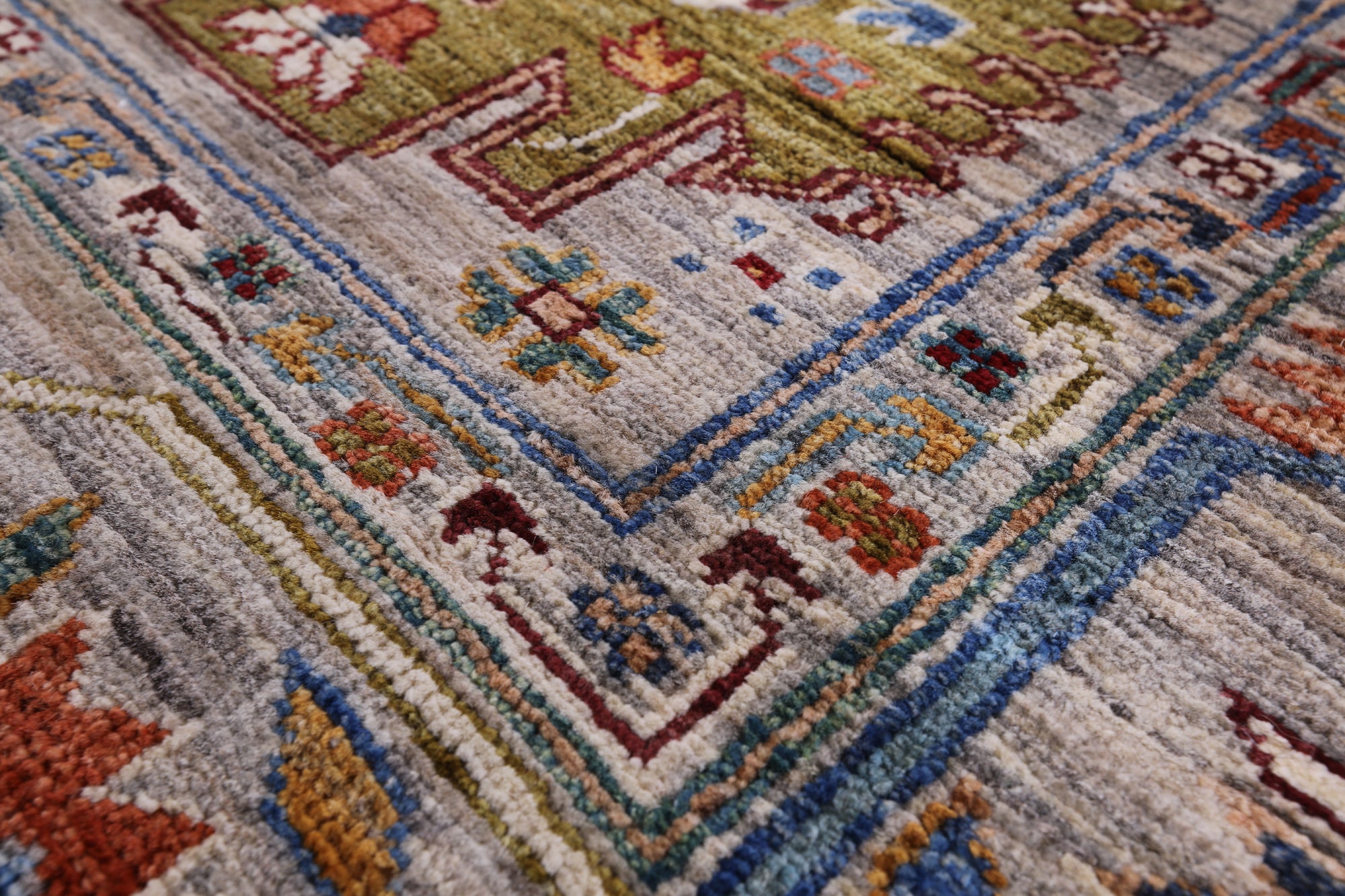 Turkmen Ersari Hand Knotted Wool Rug - 5' 6" X 7' 7" - Golden Nile