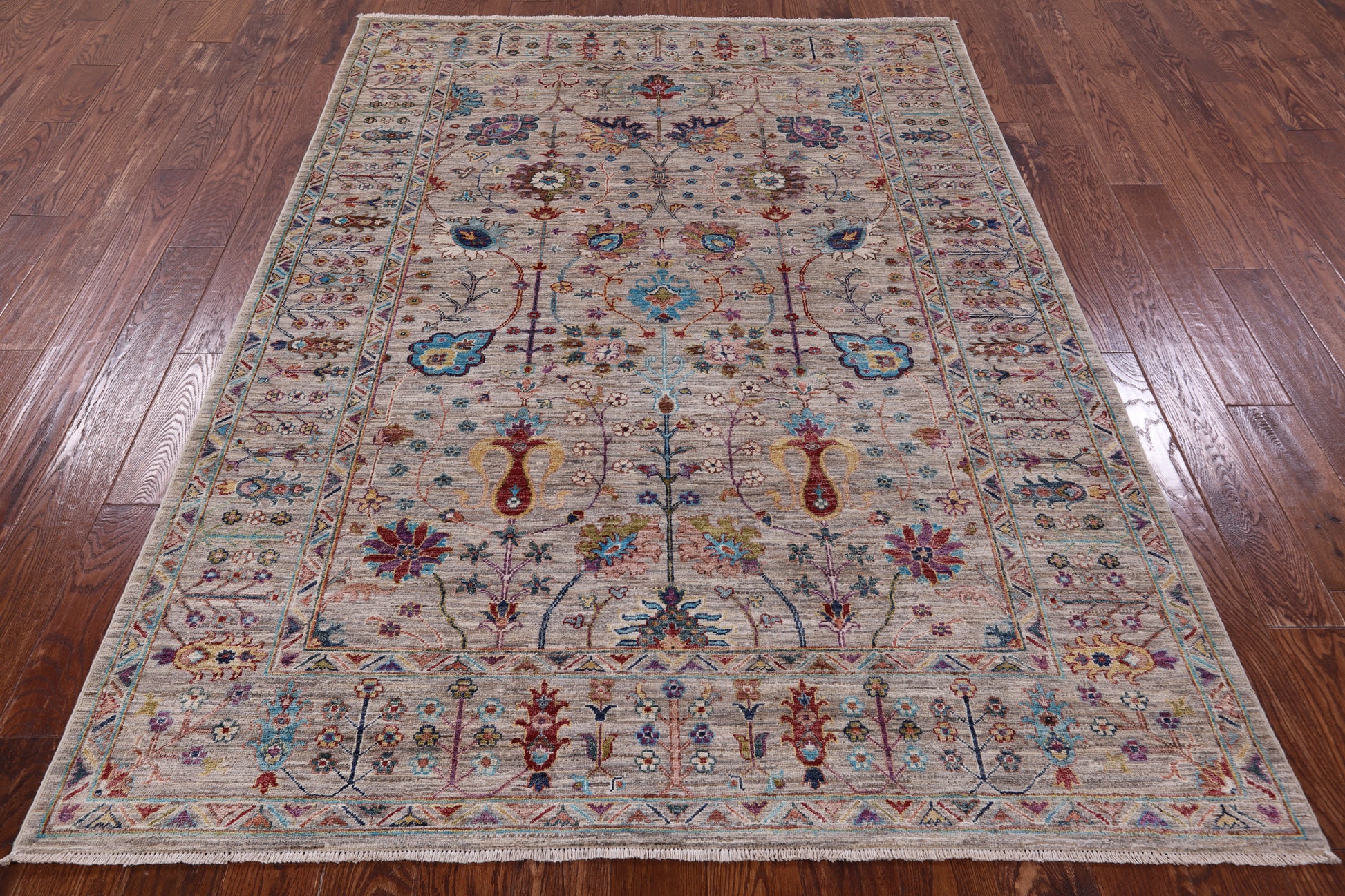 Peshawar Hand Knotted Wool Rug - 5' 8" X 7' 11" - Golden Nile