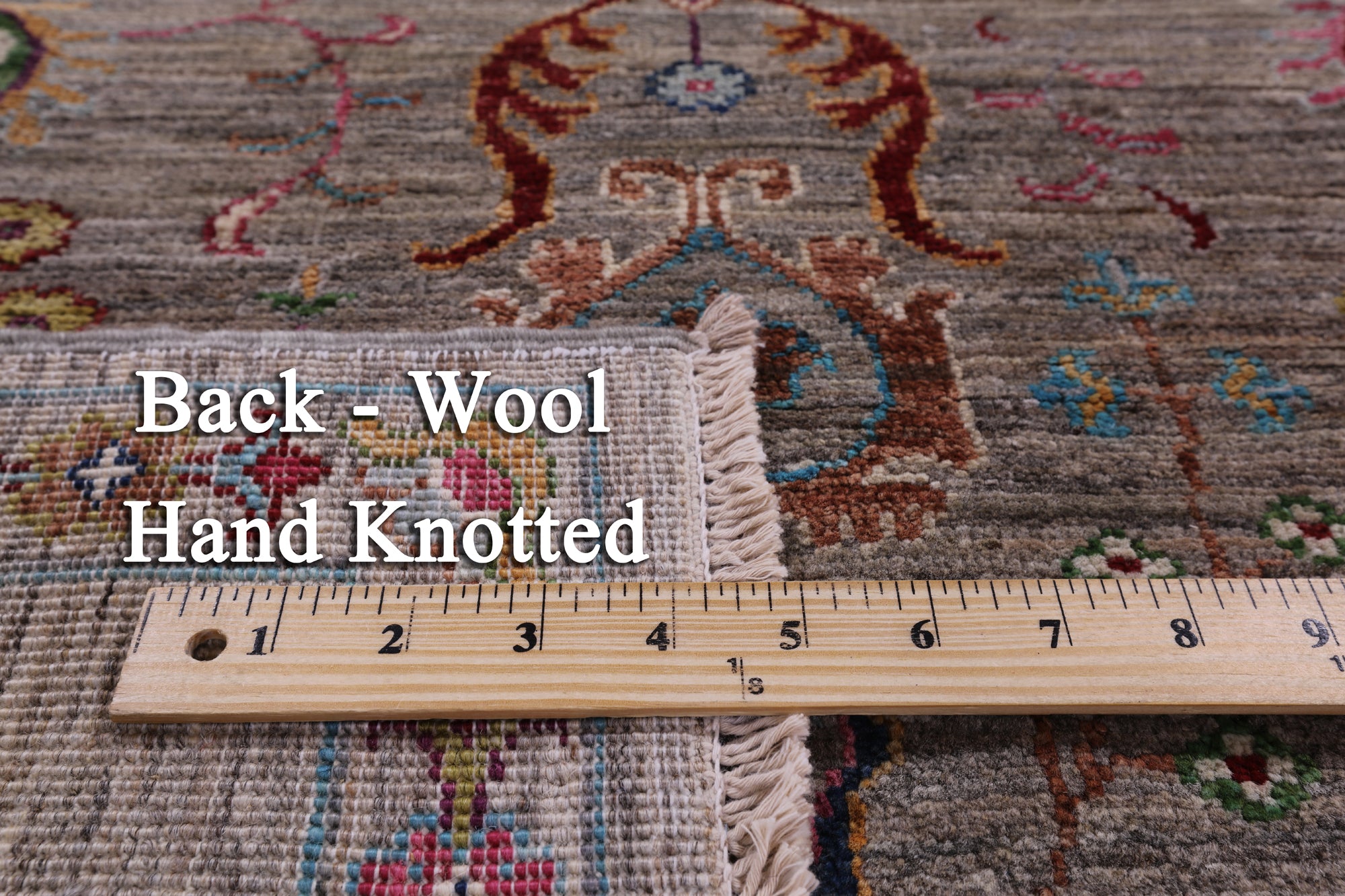 Peshawar Hand Knotted Wool Rug - 4' 1" X 6' 0" - Golden Nile