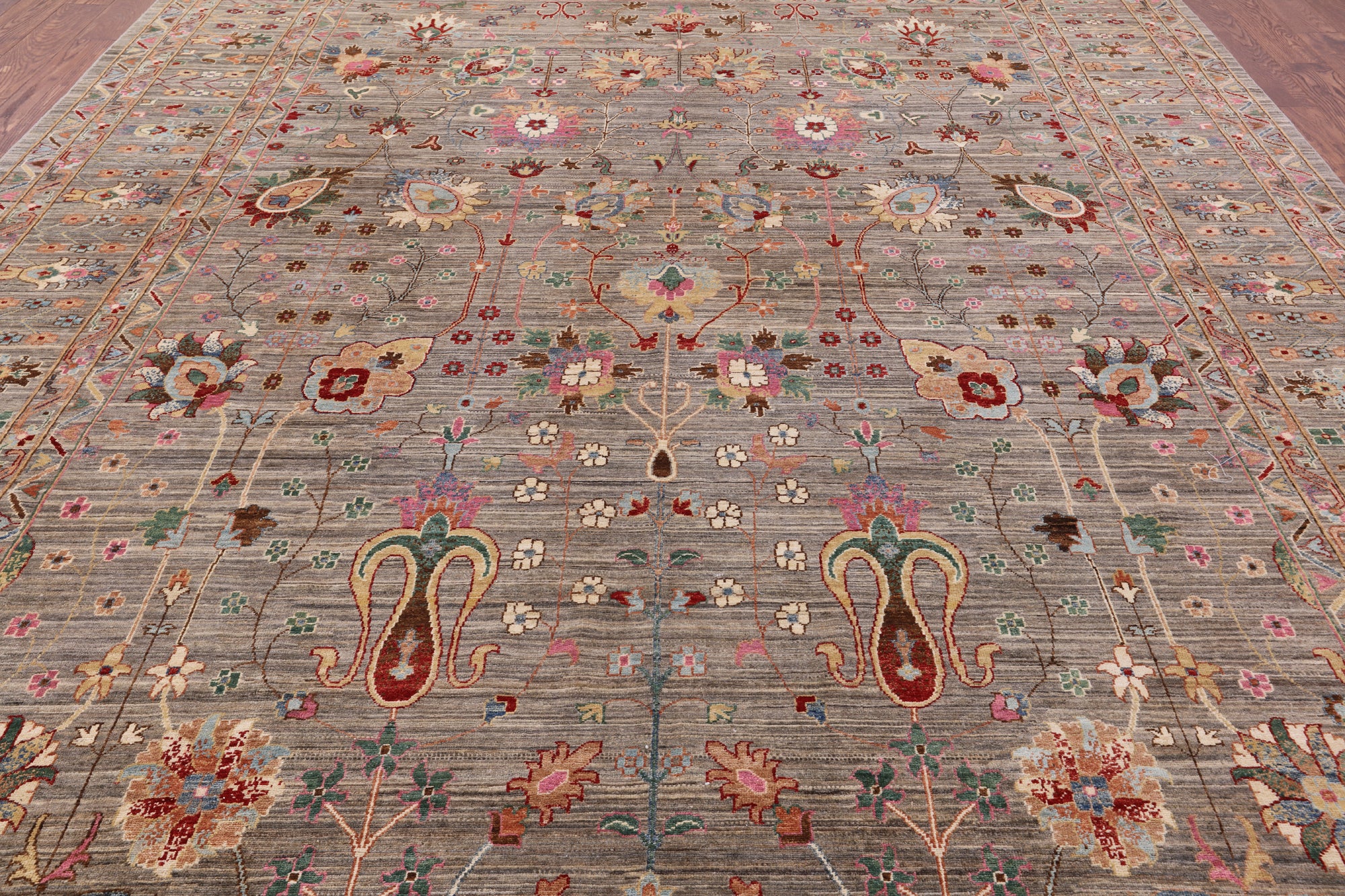 Peshawar Hand Knotted Wool Rug - 10' 1" X 14' 4" - Golden Nile