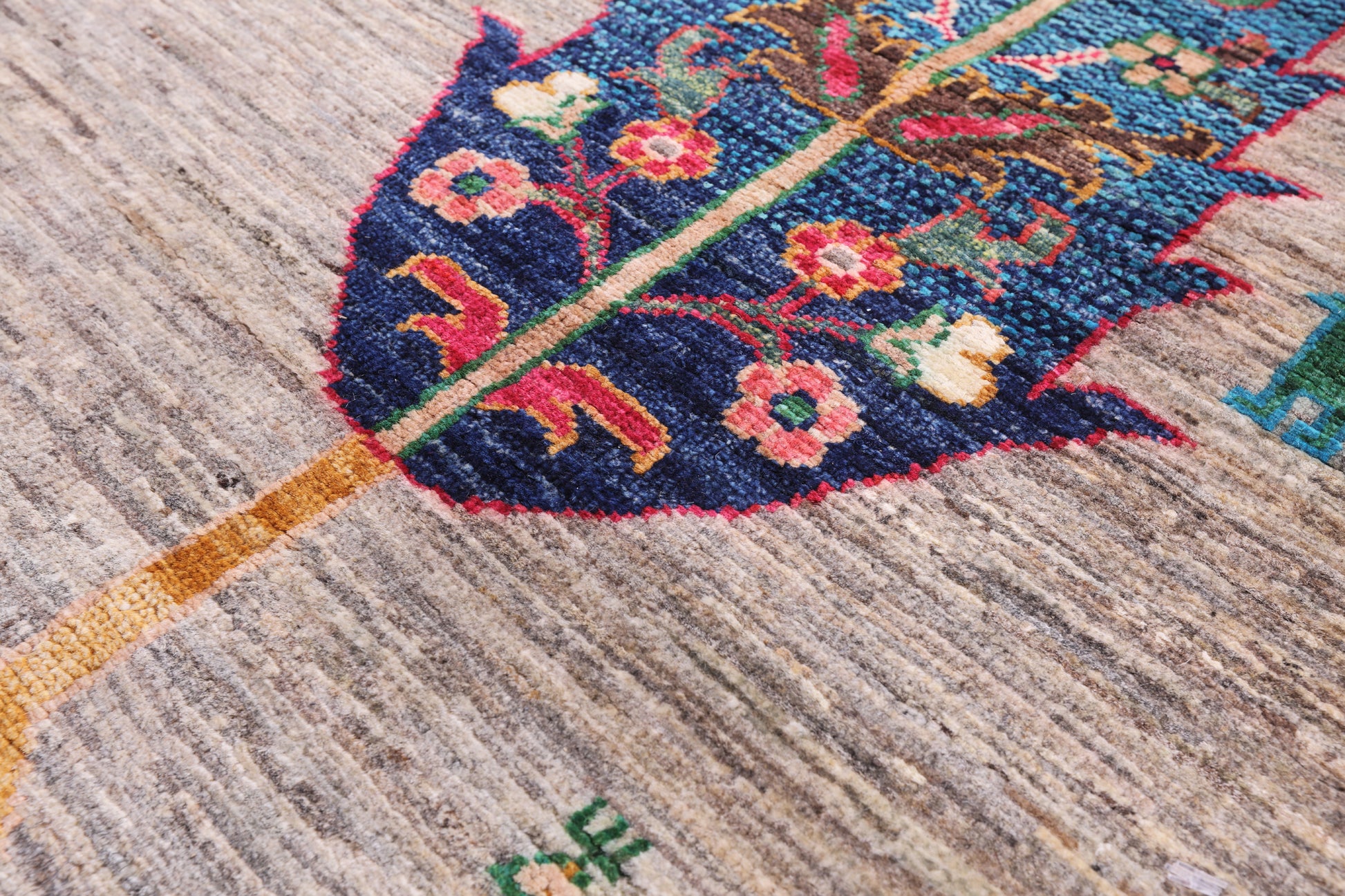 Tribal Persian Gabbeh Hand Knotted Wool Rug - 5' 9" X 8' 2" - Golden Nile