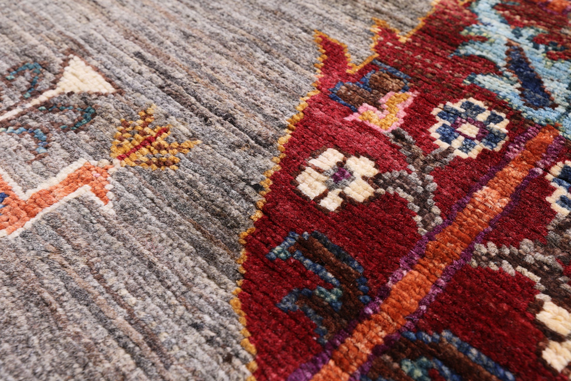 Persian Gabbeh Handmade Wool Rug - 5' 0" X 6' 7" - Golden Nile