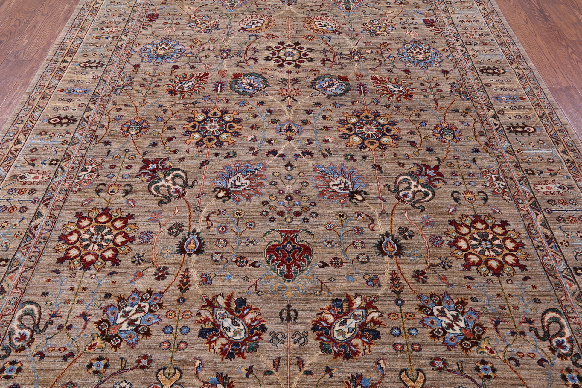 Peshawar Hand Knotted Wool Rug - 8' 2" X 11' 4" - Golden Nile