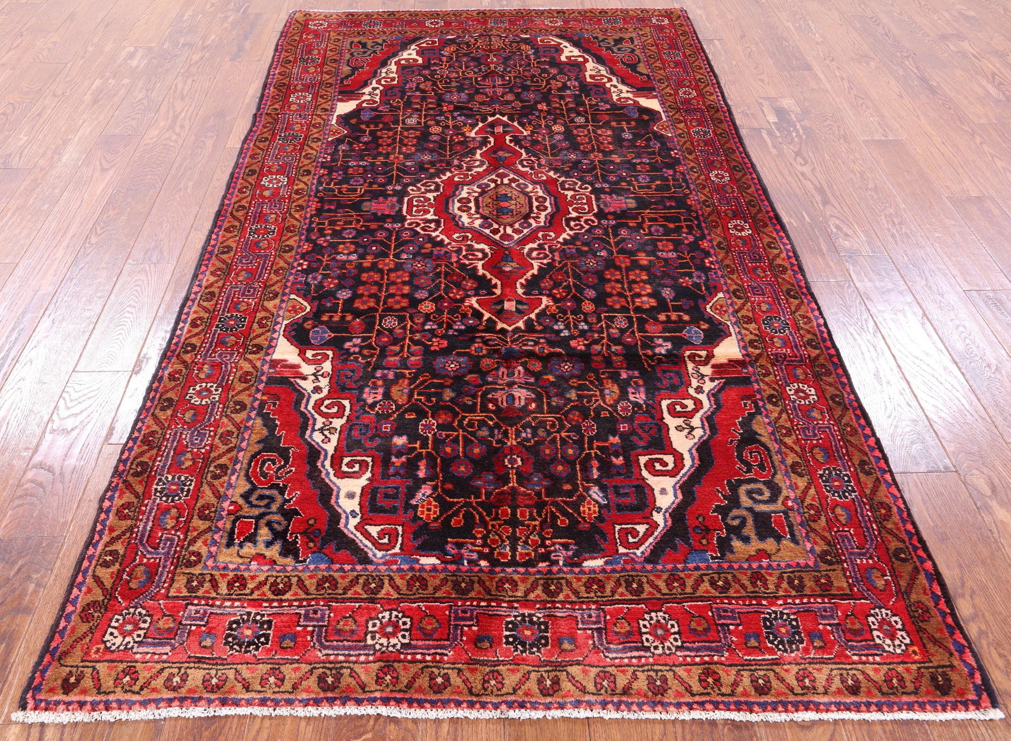 New Authentic Persian Nahavand Hand Knotted Area Rug - 4' 11" X 9' 1" - Golden Nile
