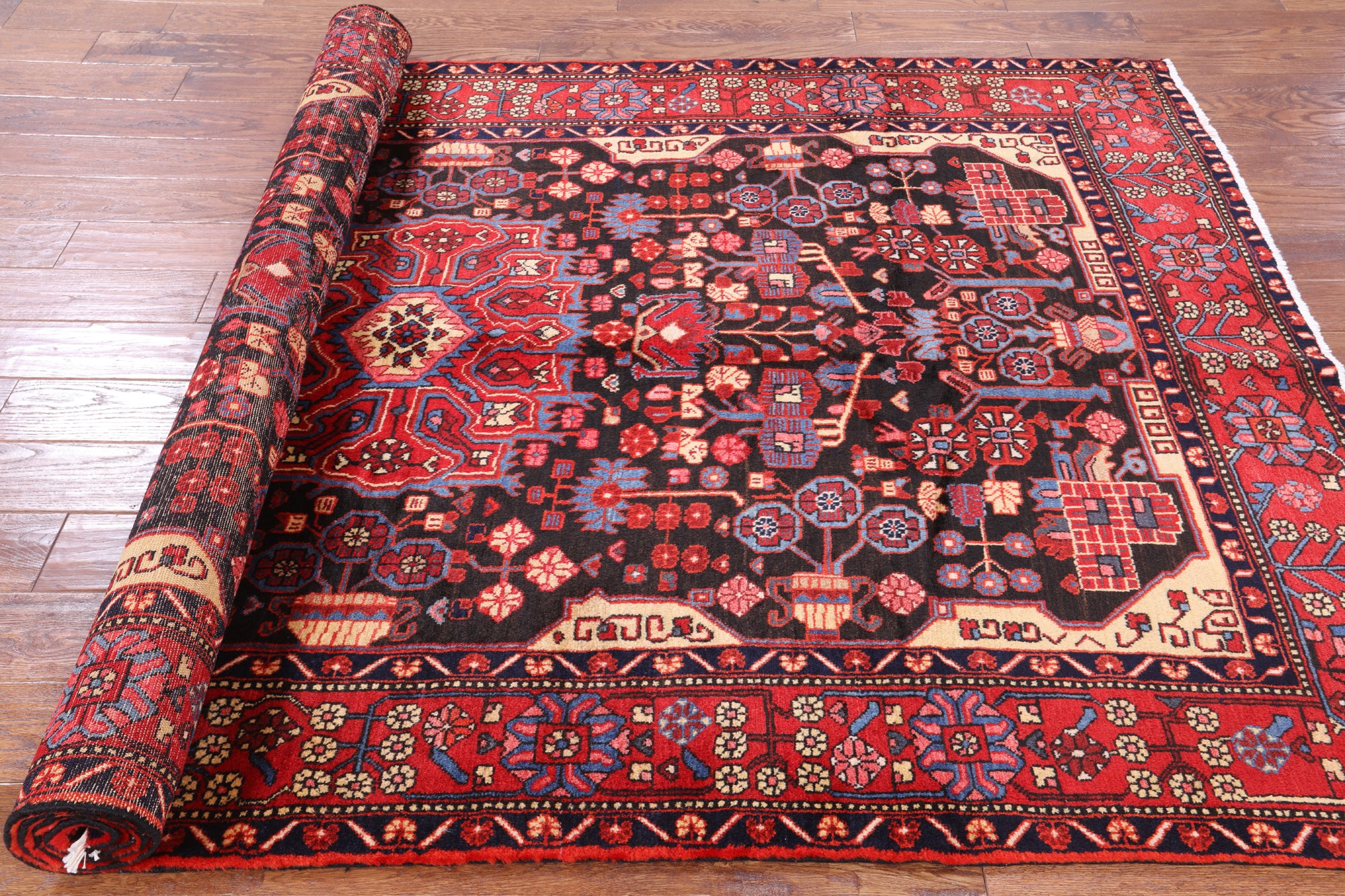 Black Authentic Persian Nahavand Area Rug - 5' 5" X 9' 2" - Golden Nile