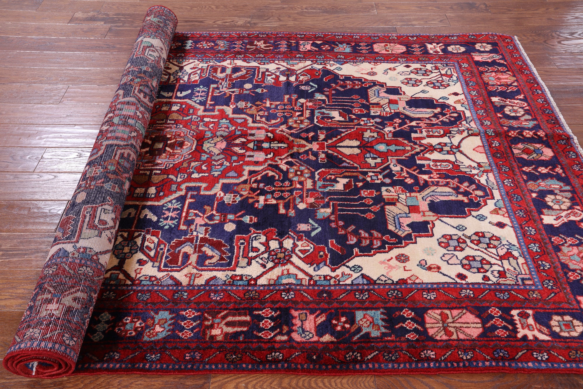 New Authentic Persian Nahavand Area Rug - 5' 4" X 9' 6" - Golden Nile