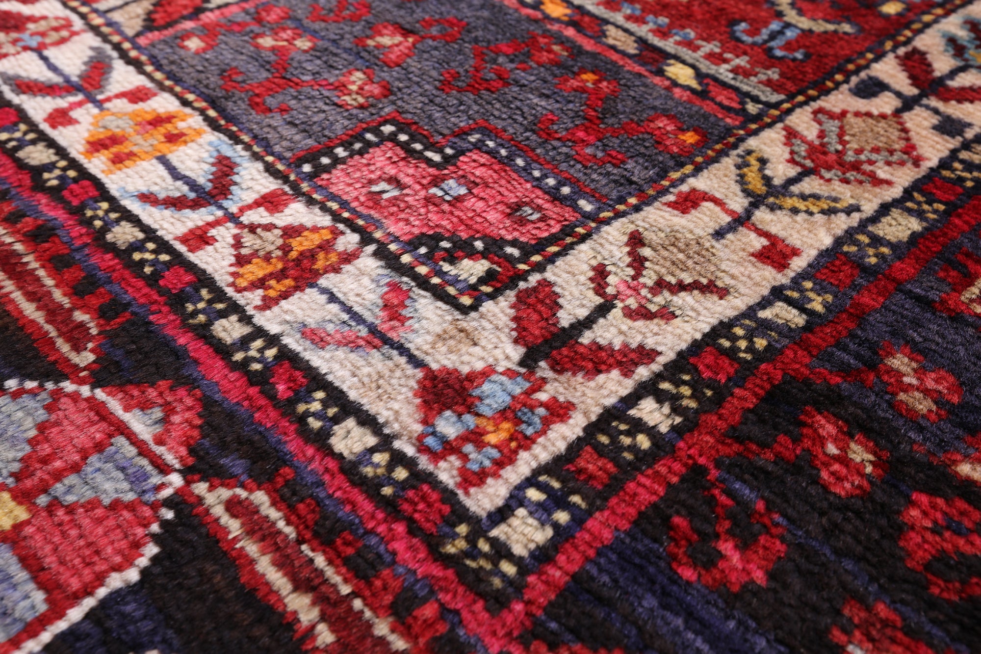 New Authentic Persian Nahavand Hand Knotted Wool Rug - 5' 8" X 11' 7" - Golden Nile