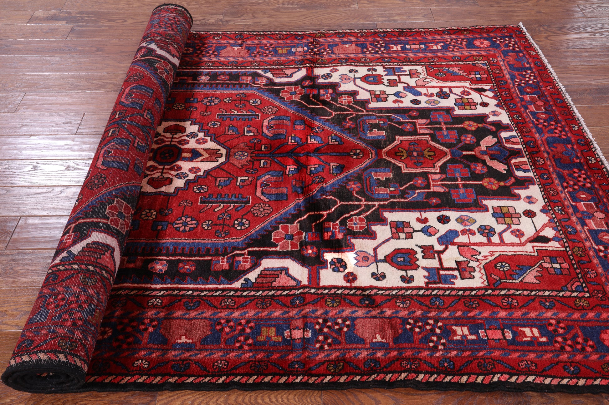 Black New Authentic Persian Nahavand Rug - 5' 5" X 9' 11" - Golden Nile
